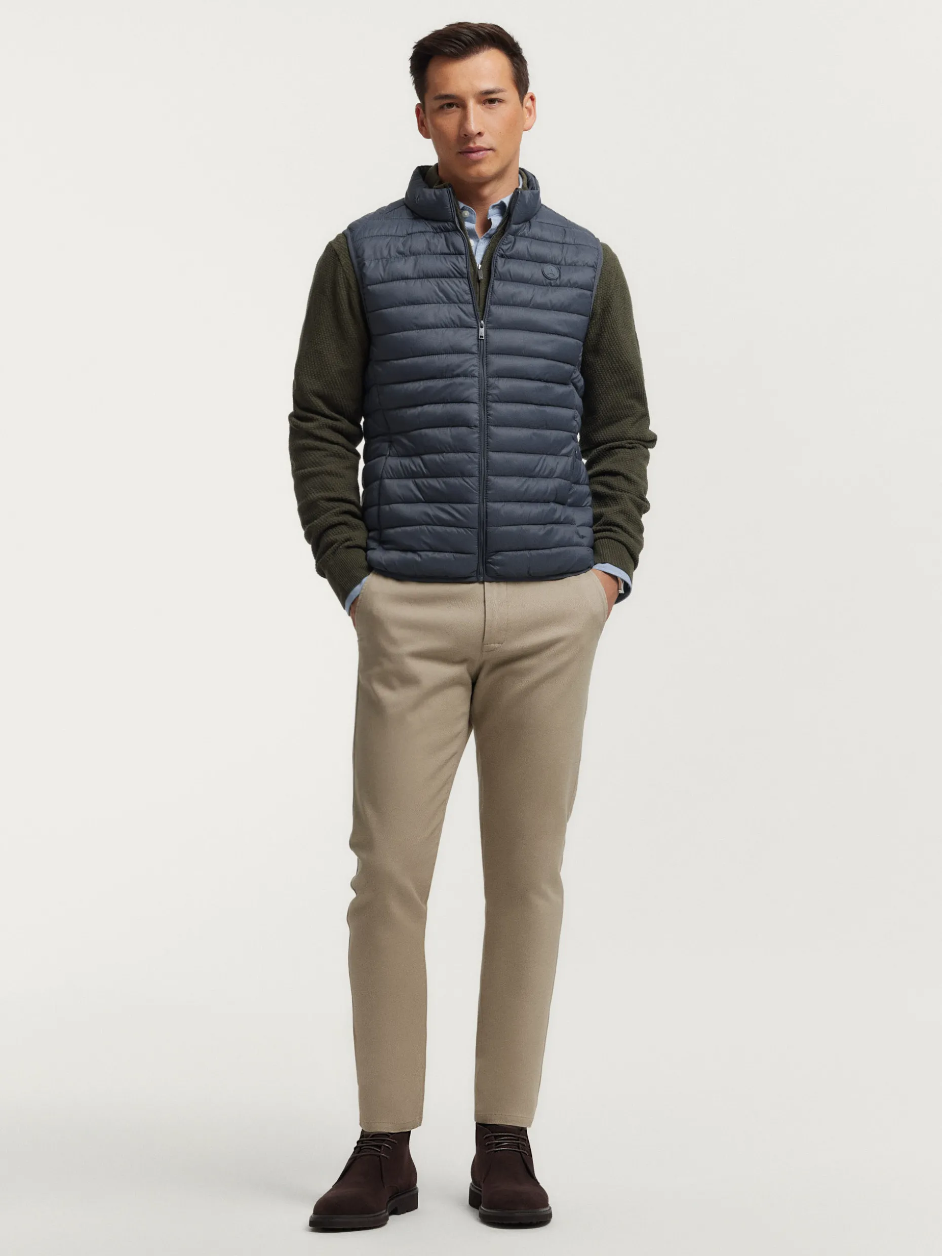 GIUBBOTTO NIRO by Álvaro Moreno - Design Moderno e Stile Audace per Look Impeccabili