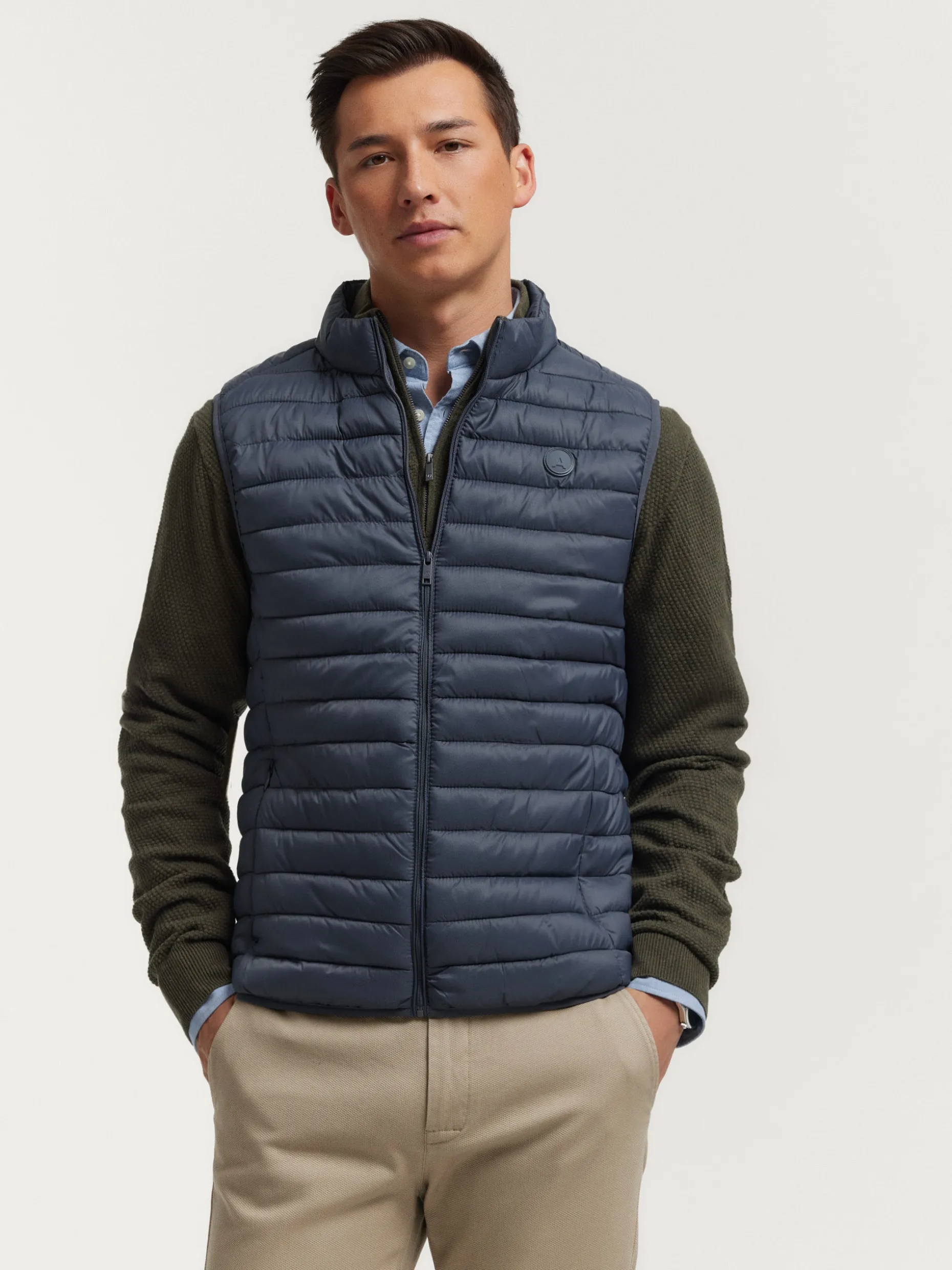 GIUBBOTTO NIRO by Álvaro Moreno - Design Moderno e Stile Audace per Look Impeccabili