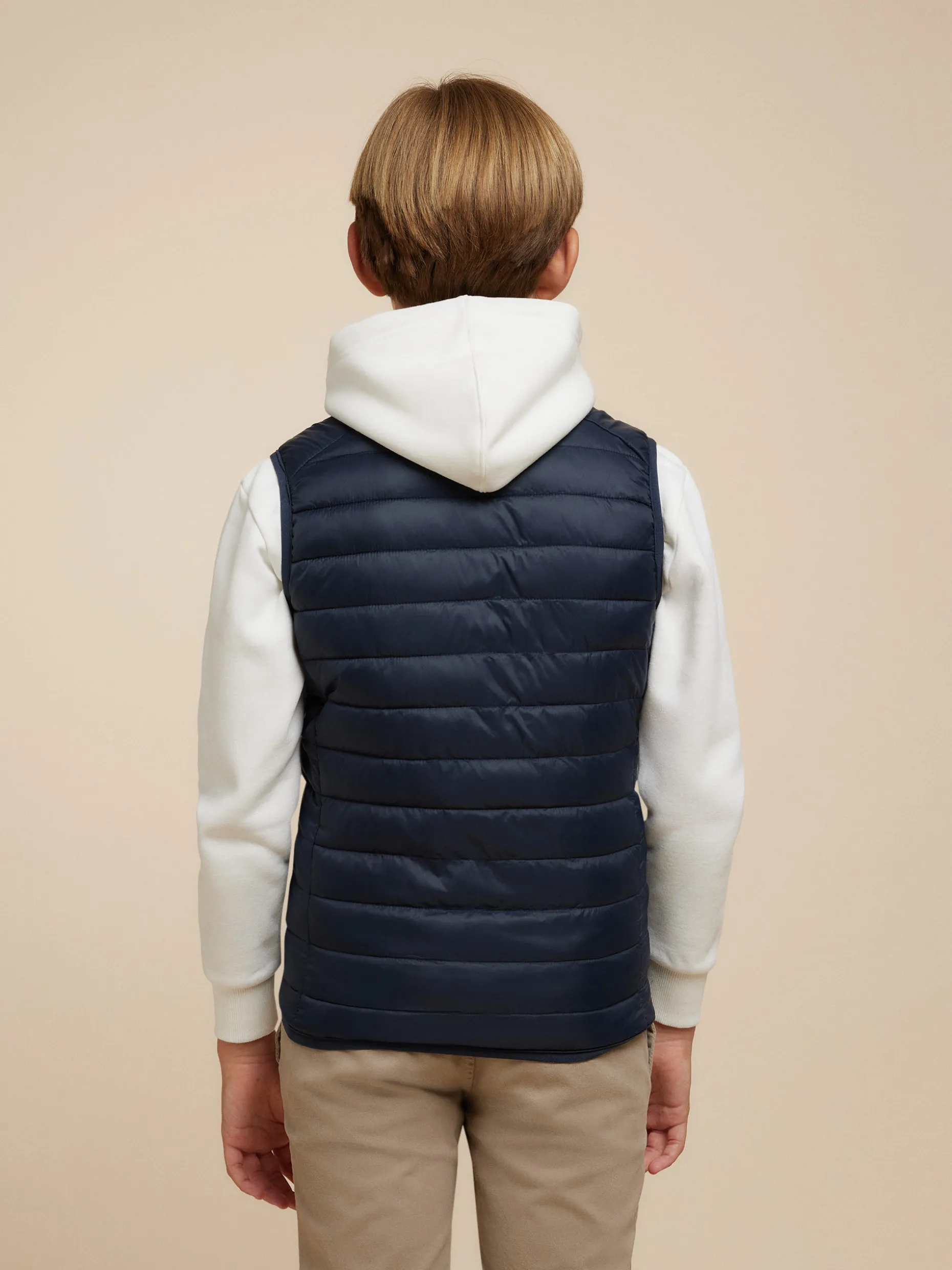 Giubbottino Niro Junior - Design Comodo e Stiloso di Alvaro Moreno per Bambini Attivi