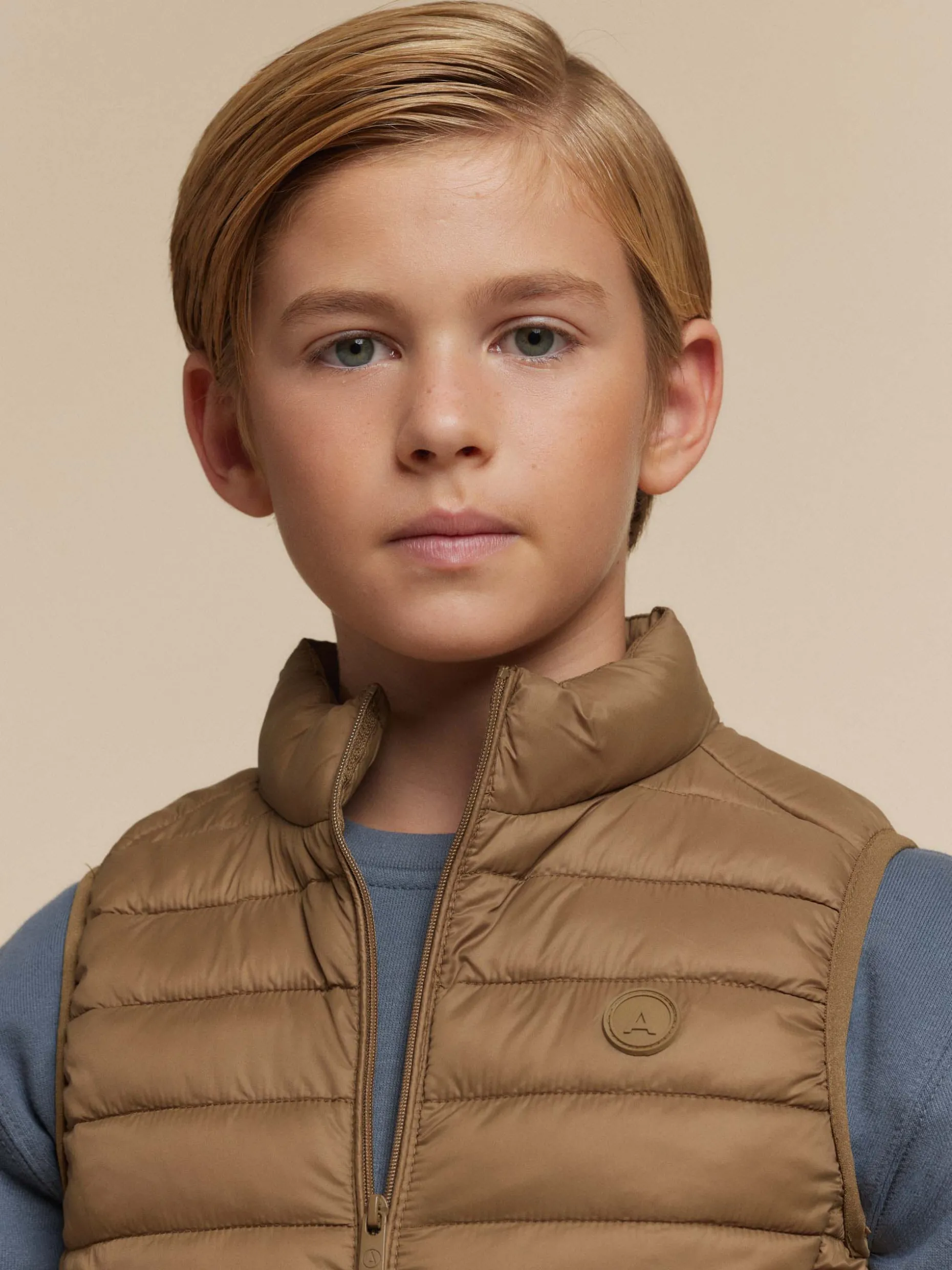 GIUBBOTTO NIRO BAMBINI - Giacche Regolabili con Design Pratico | Negozi Alvaro Moreno