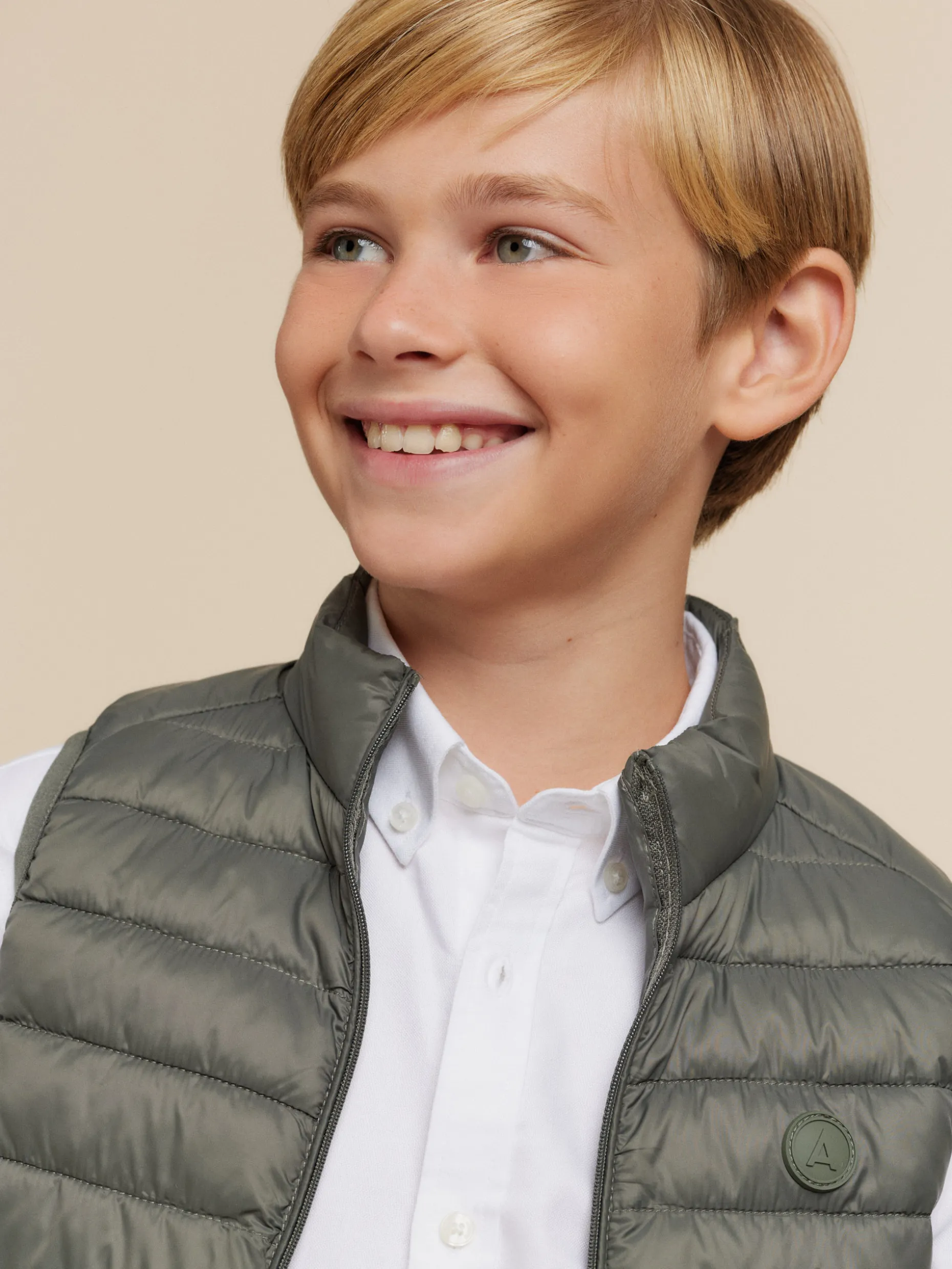 Gilet Nirò per Ragazzi - Collezione Esclusiva di Alvaro Moreno | Confortevole e Stiloso