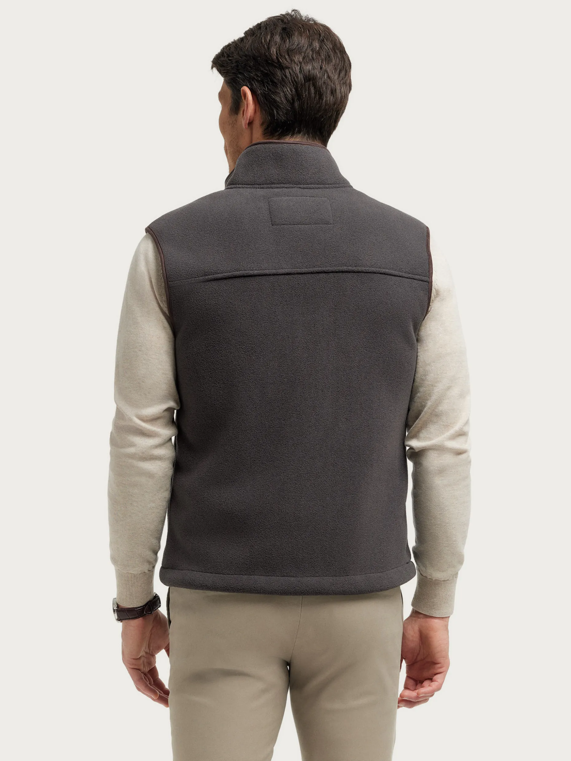 Gilet Avventura Marrone Cacao | Design Ergonomico Alvaro Moreno | Perfetto per Escursioni e Stile Casual