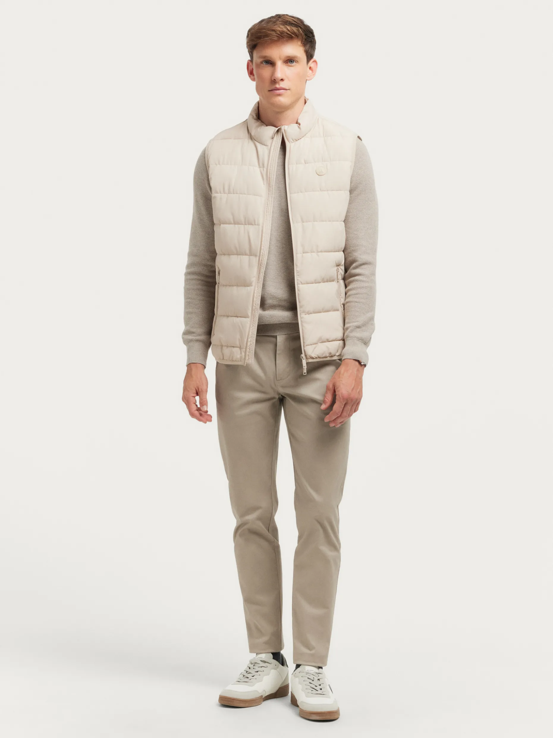 Gilet Sloopy - Linea Minimal con Tocco Urban | Stilizzato da Alvaro Moreno