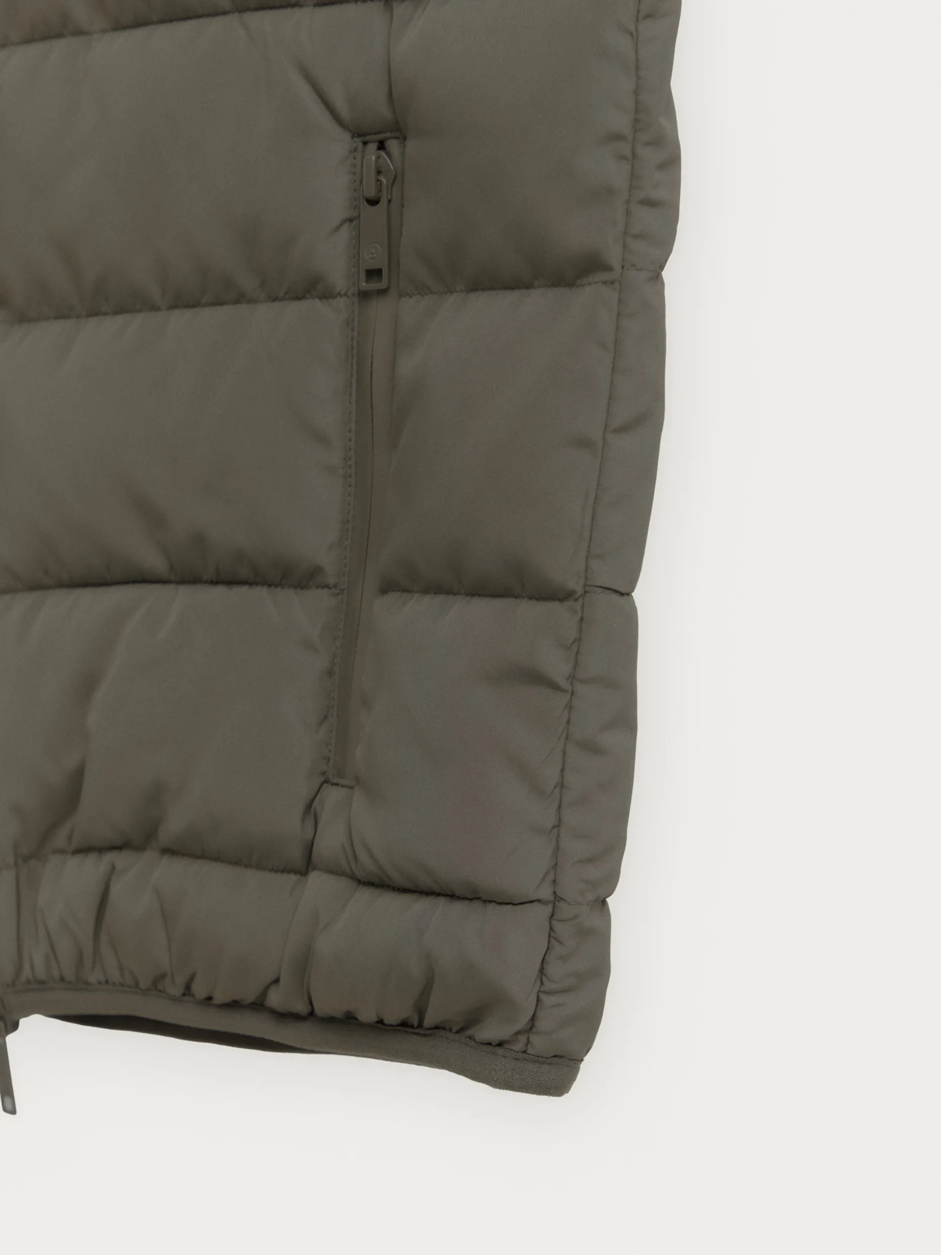 Giubbotto Impermeabile Sloopy con Cappuccio - Design Moderno e Confortevole | Sconti Esclusivi su Alvaro Moreno