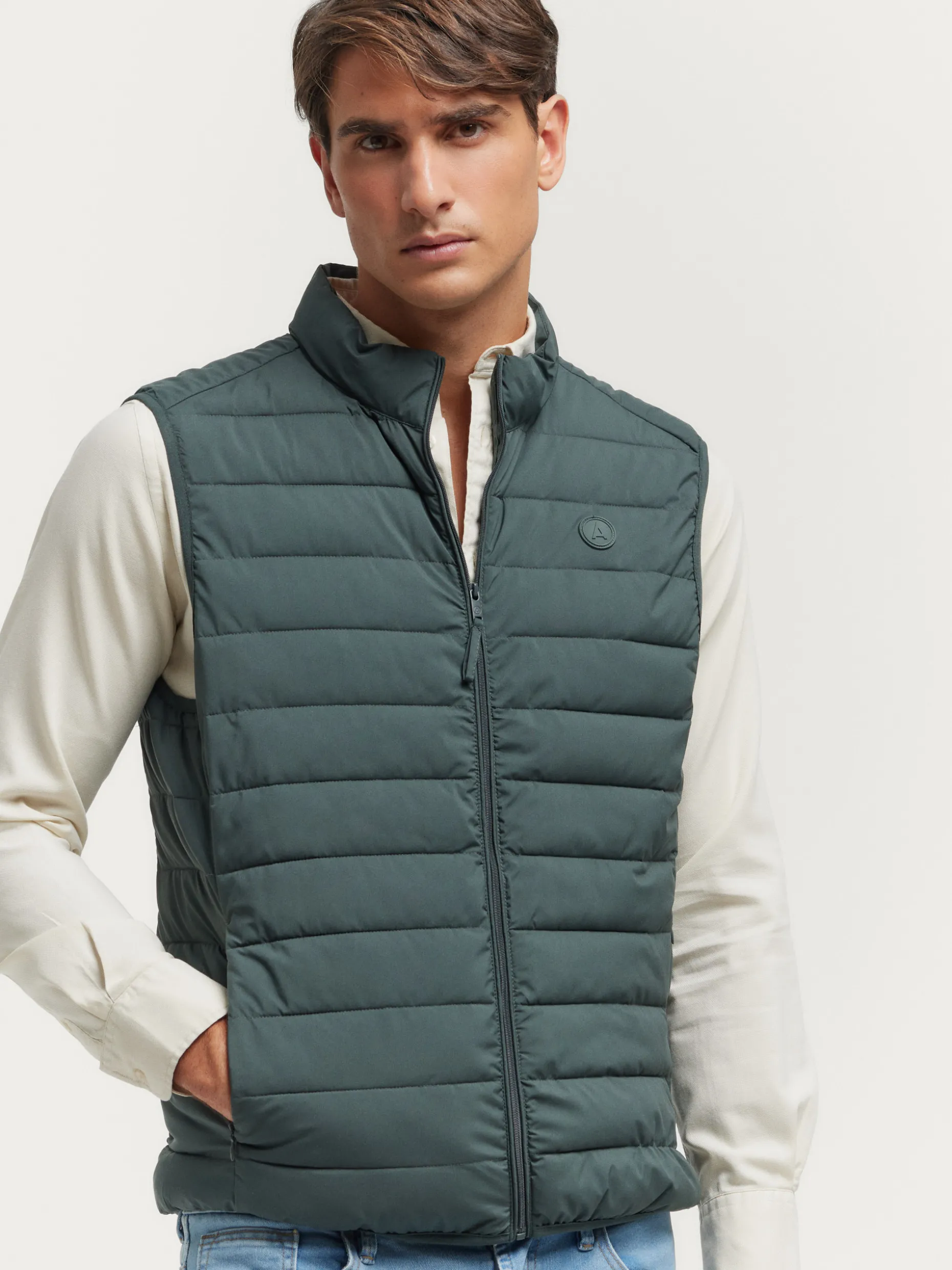Gilet Uomo Elegante e Leggero - Vincent by Alvaro Moreno | Moda Primavera 2024 con Prezzo Accessibile