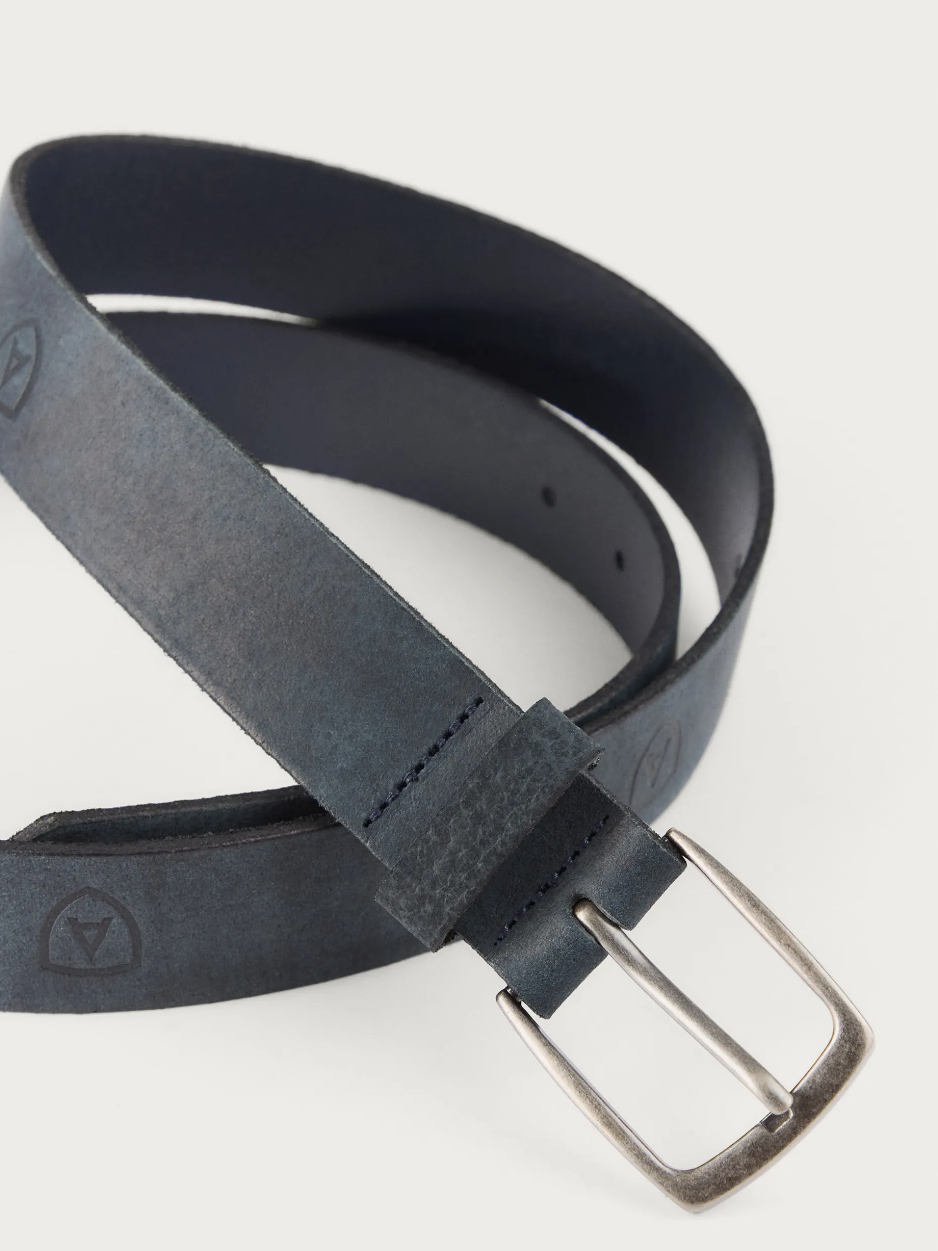 Cintura in Pelle con Marchio Distintivo - Stile Unico | Negozio Outlet Alvaro Moreno