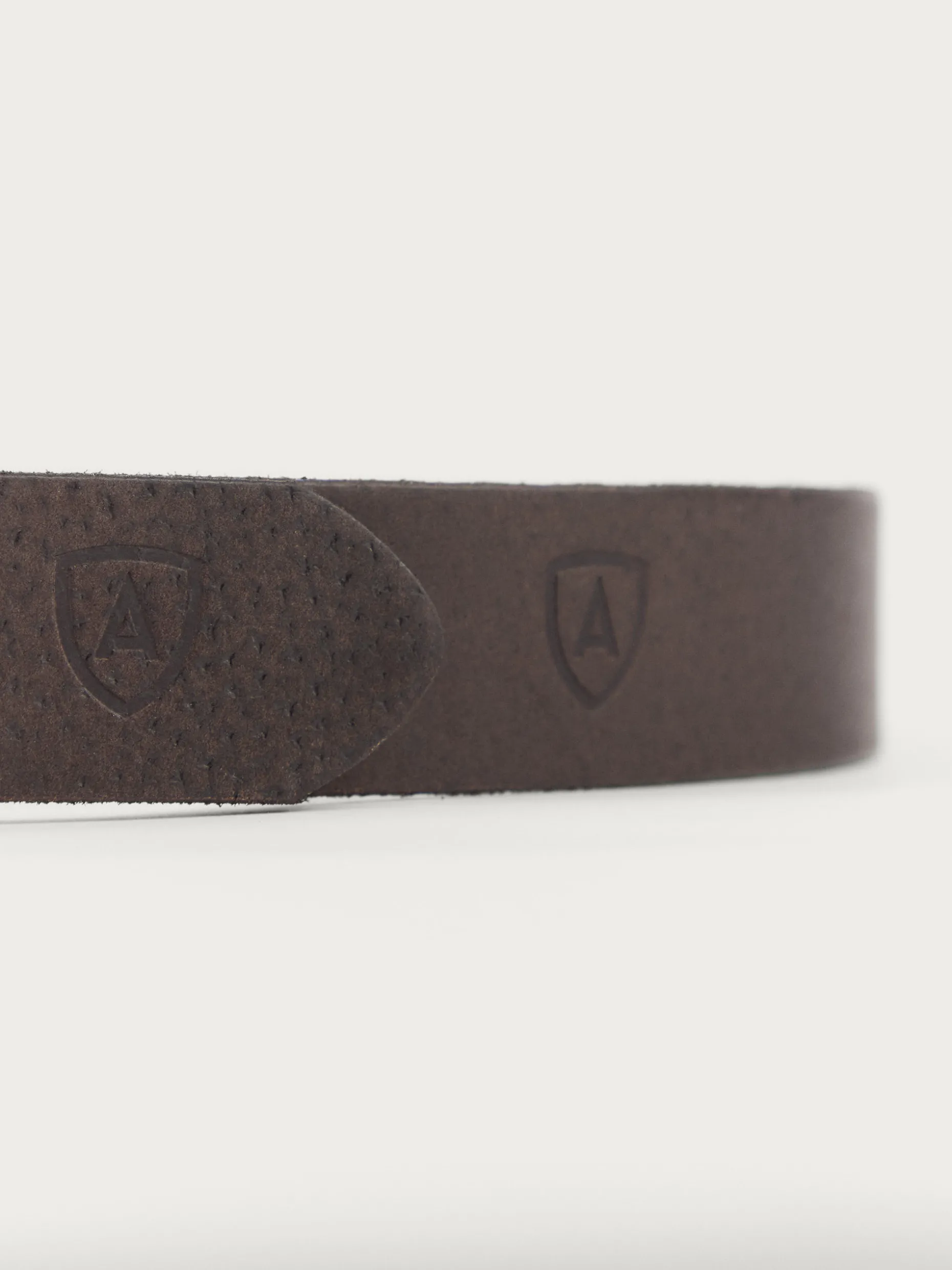 Offerta Lampo: Cintura in Pelle con Logo - Tono Marrone Elegante di Alvaro Moreno