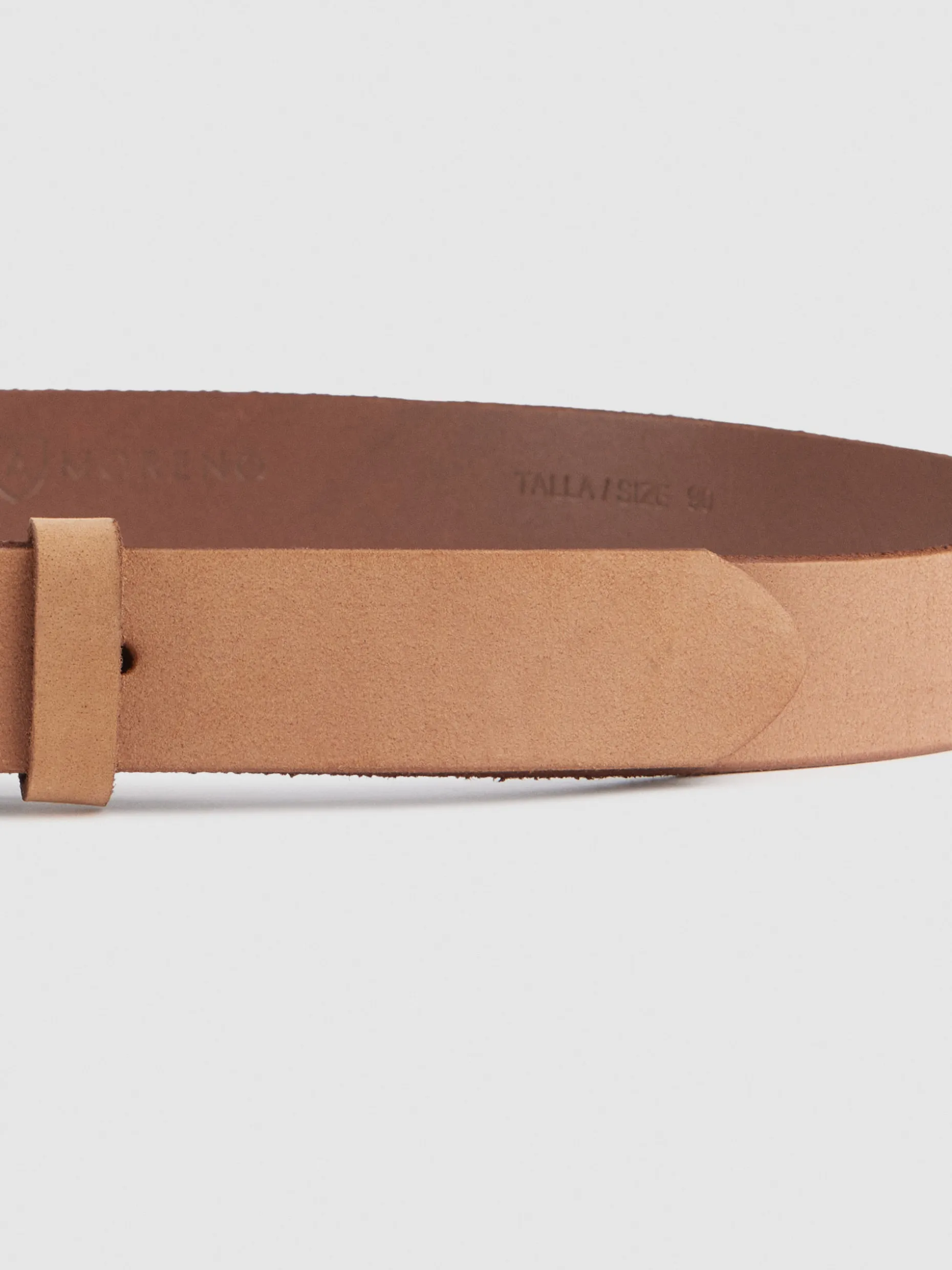 Cintura Uomo in Pelle Scamosciata Premium - Design Esclusivo Alvaro Moreno con Fibbia Regolabile, Collezione Autunno 2024 - Promozione Limitata