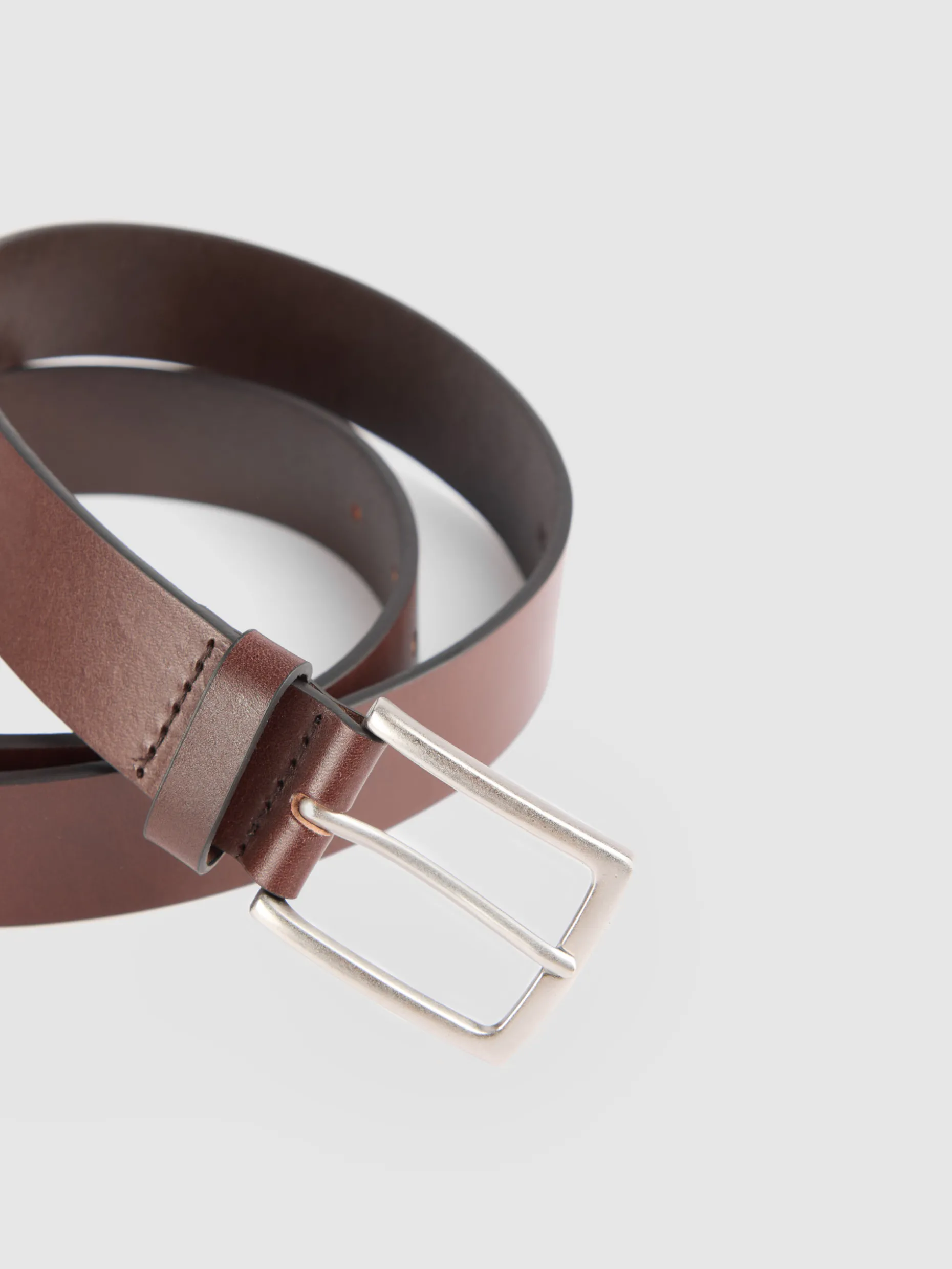 Cintura in Pelle Stile Western Texano - Tono Cuoio Invecchiato con Fibbia Metallica | Collezione Autentica by Alvaro Moreno | Ideale per Look Casual e Dettagli Artigianali