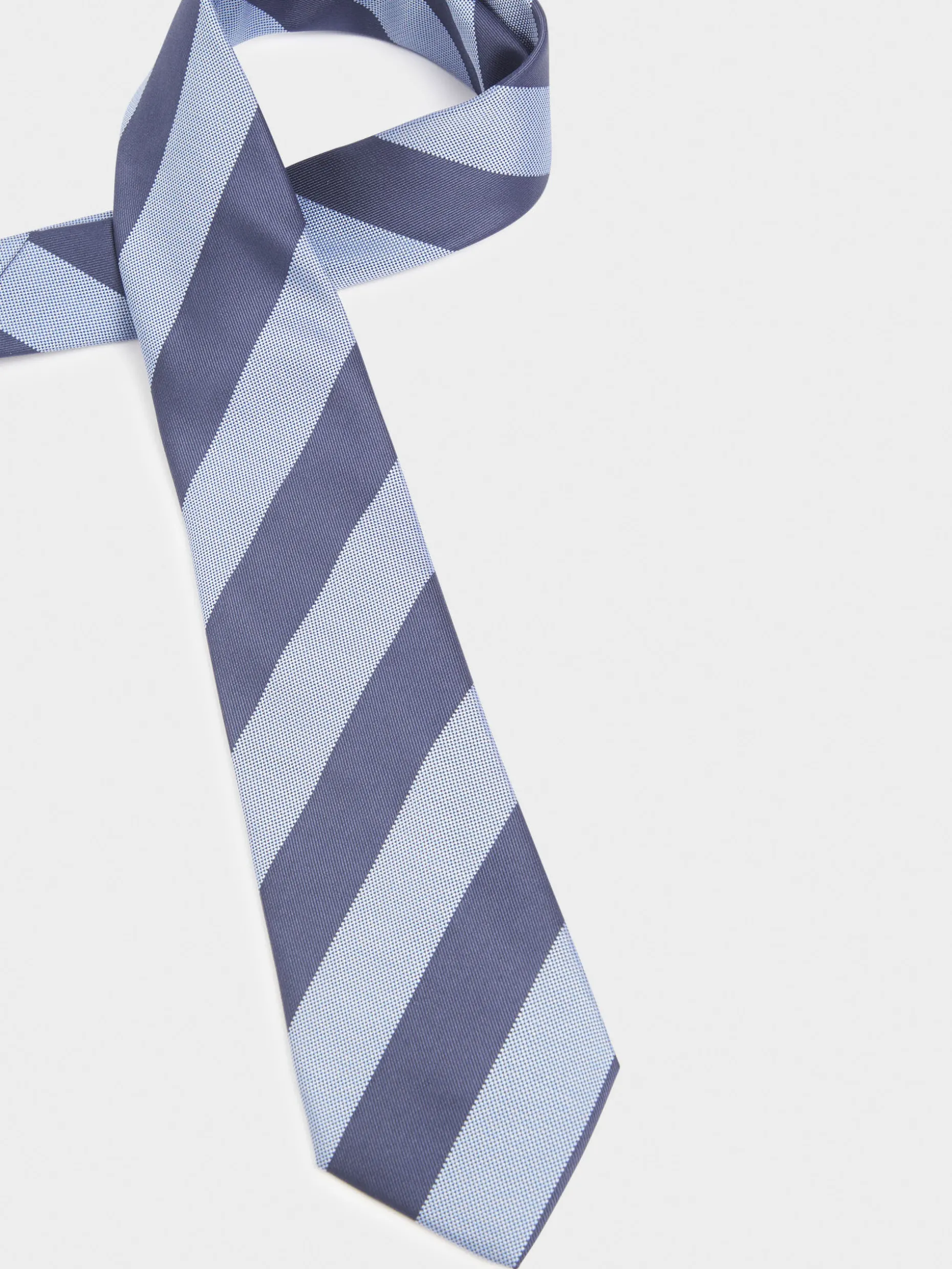 Cravatta Elegante in Microfibra Jacquard - Design Esclusivo Alvaro Moreno Collezione HOT
