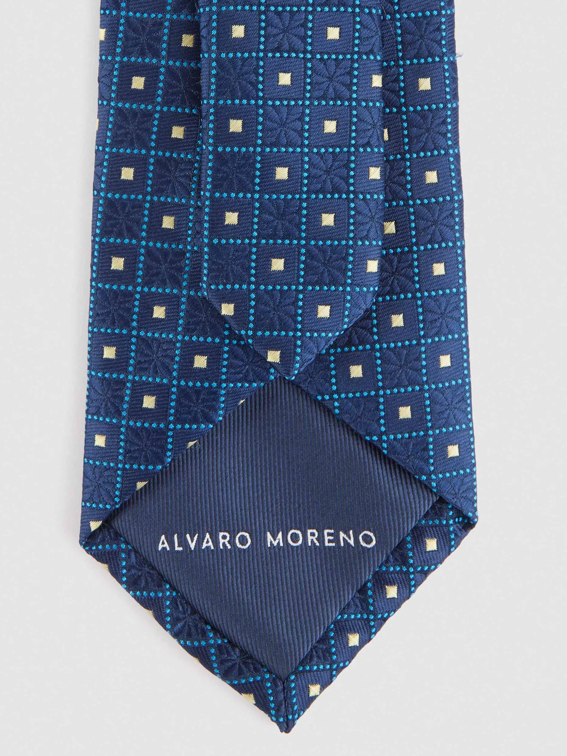 Cravatta Jacquard Elegante in Tessuto di Seta - Design Esclusivo Alvaro Moreno | Edizione Limitata con Sconto Straordinario