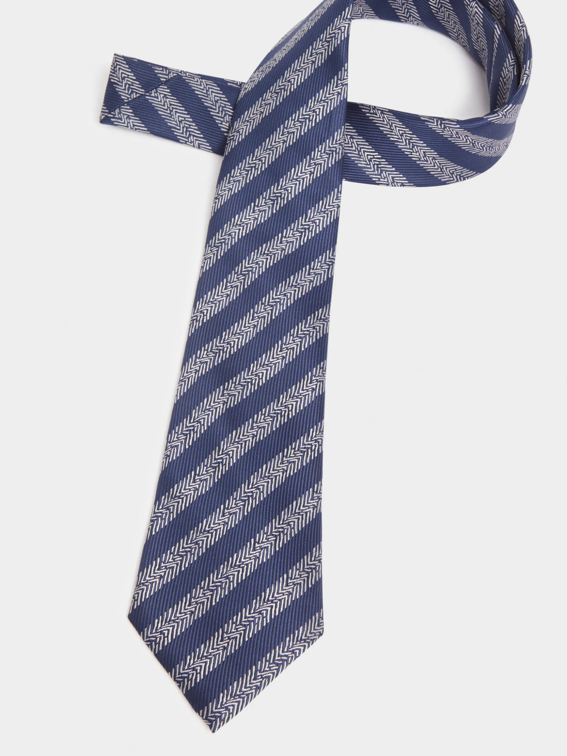 Elegante Corbata in Tessuto Jacquard MF - Firma Esclusiva di Alvaro Moreno per Stile Raffinato