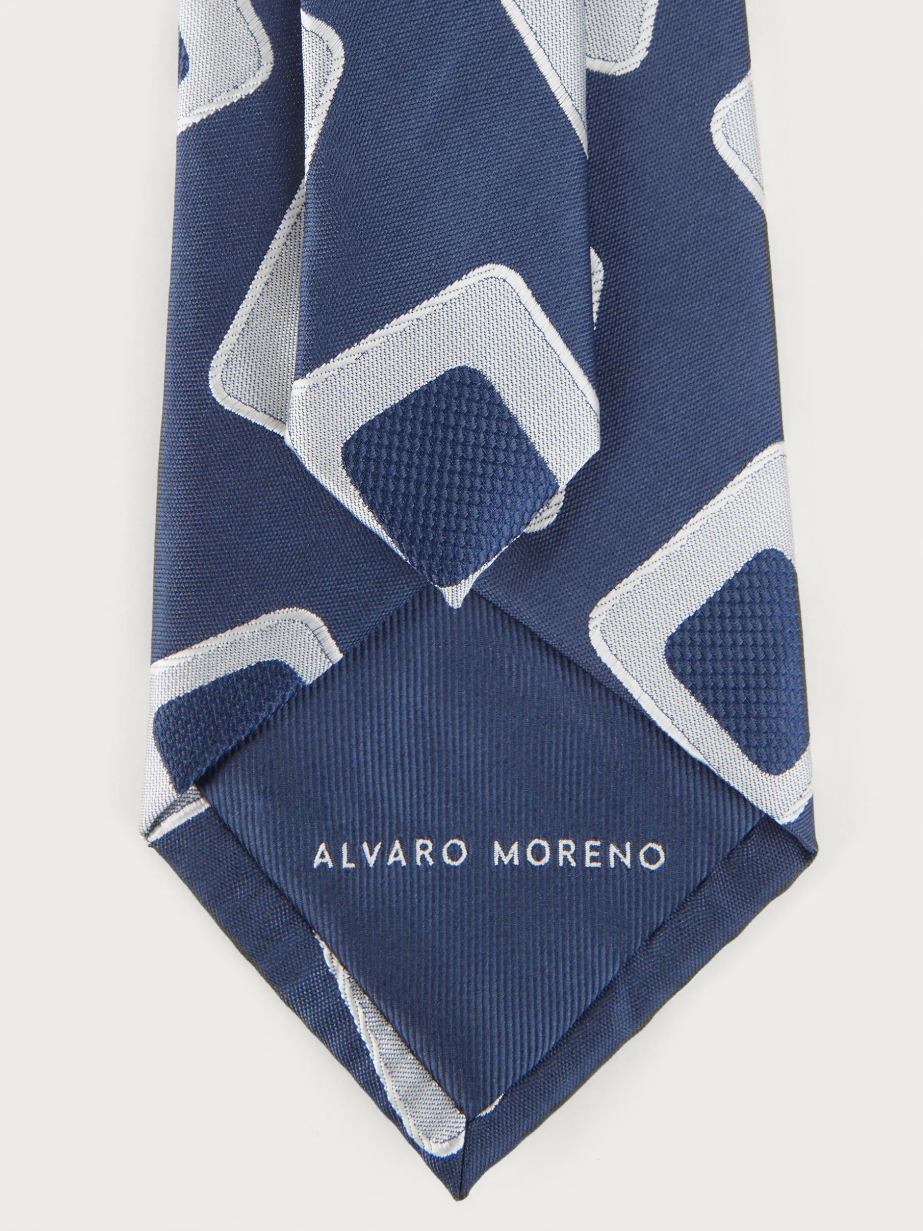 Cravatta Jacquard Elegante in Tessuto MF - Alvaro Moreno Ultimi Pezzi a Prezzi Stracciati