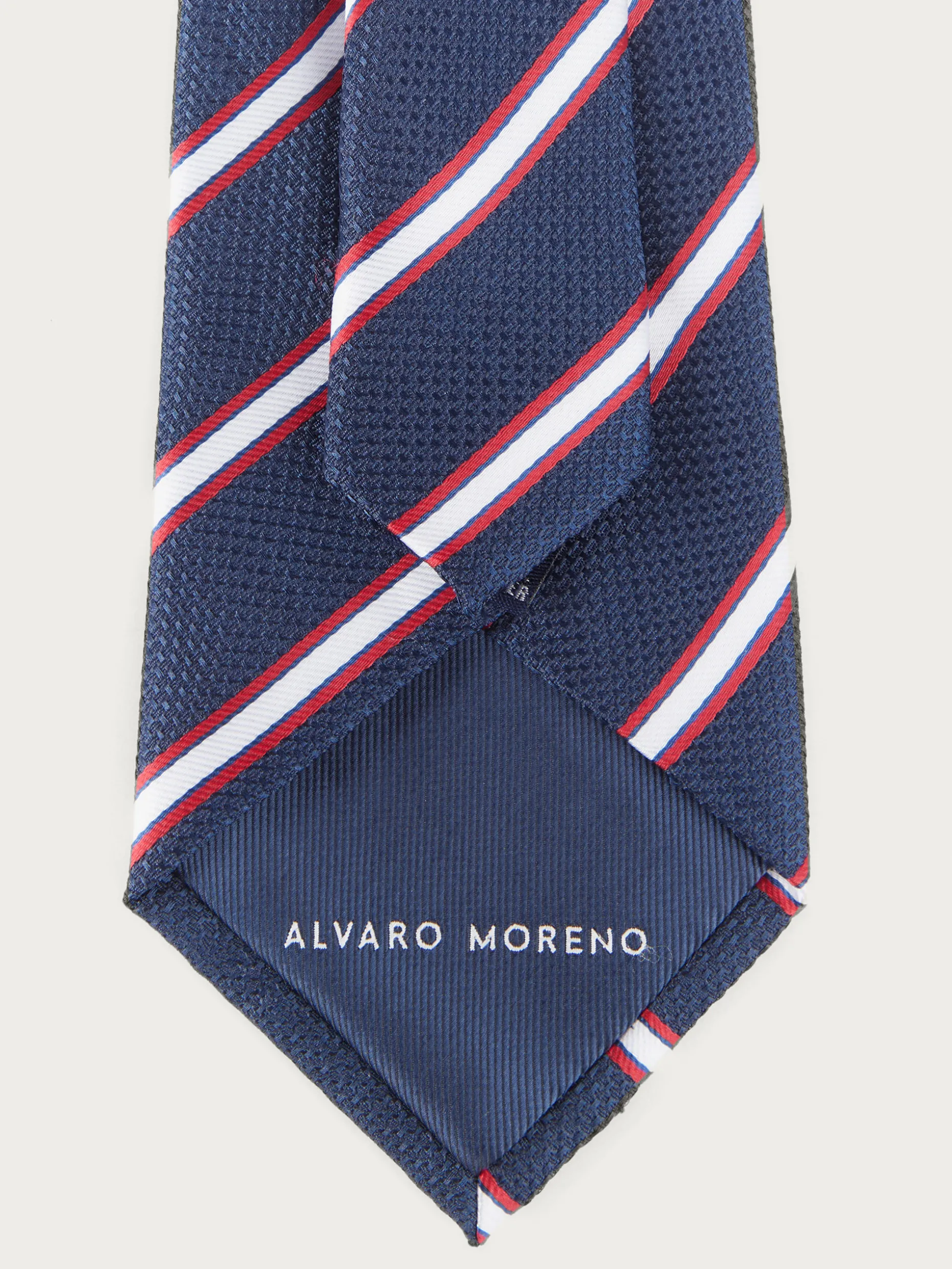 Cravatta Elegante Uomo in Seta con Design Jacquard - Stile Classico | Collezione Primavera 2024 | Outlet Alvaro Moreno