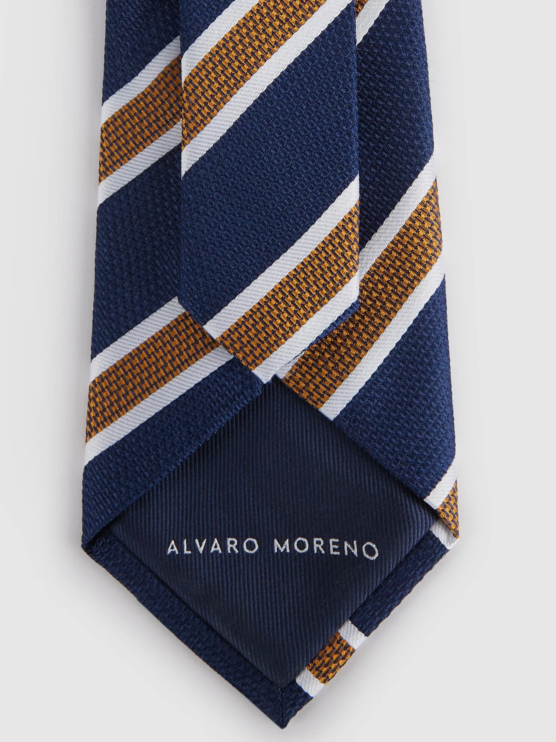 Cravatta Elegante in Jacquard Artigianale - Collezione Uomo by Álvaro Moreno 

（：，