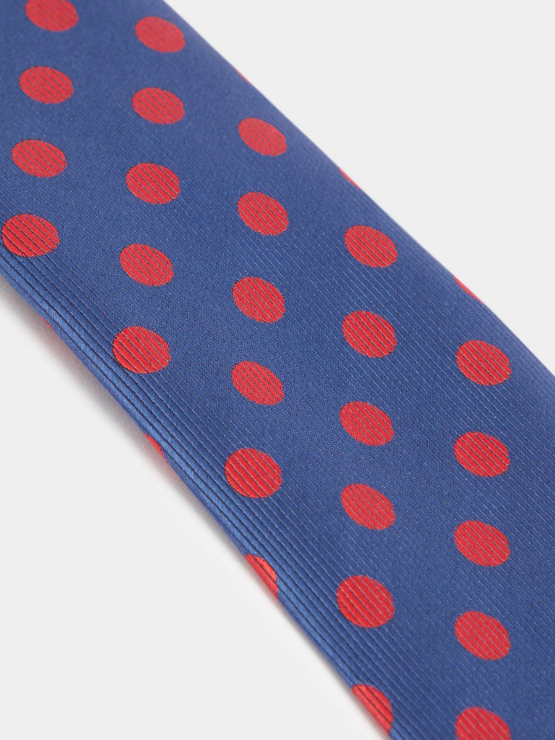 Cravatta Jacquard Elegante con Stile Unico - Modello MF | Alvaro Moreno Outlet Esclusivo