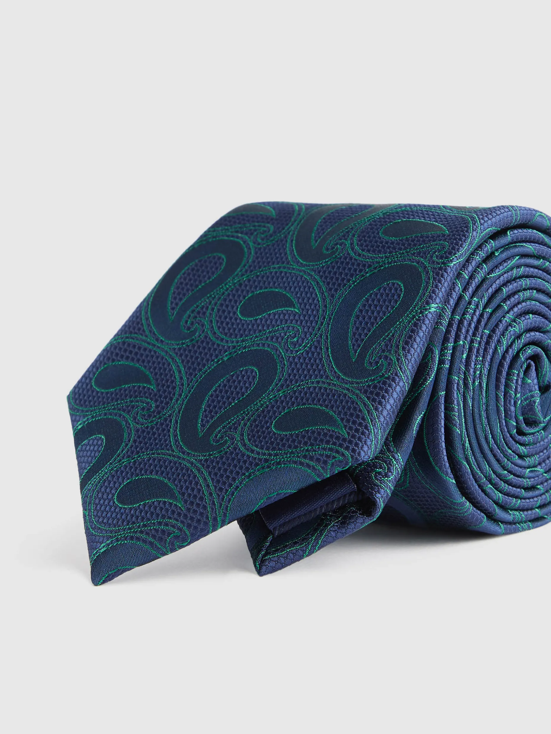 Cravatta in Jacquard di Alta Qualità di Alvaro Moreno - Edizione Limitata con Sconto Esclusivo! Scopri la Collezione Autunno 2023