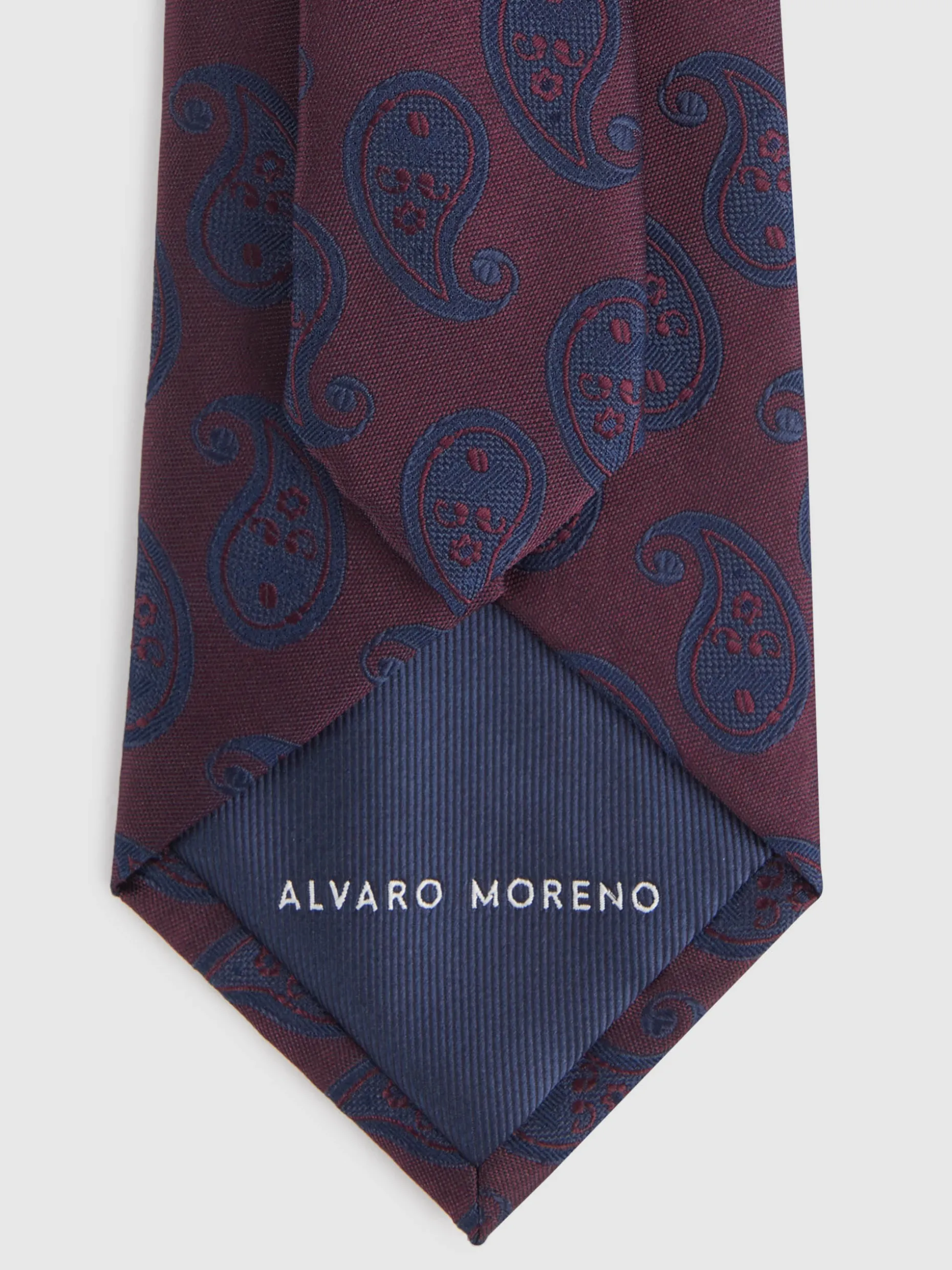 Cravatta Elegante in Tessuto Jacquard Alvaro Moreno - Stile Classico con Sconto Esclusivo!