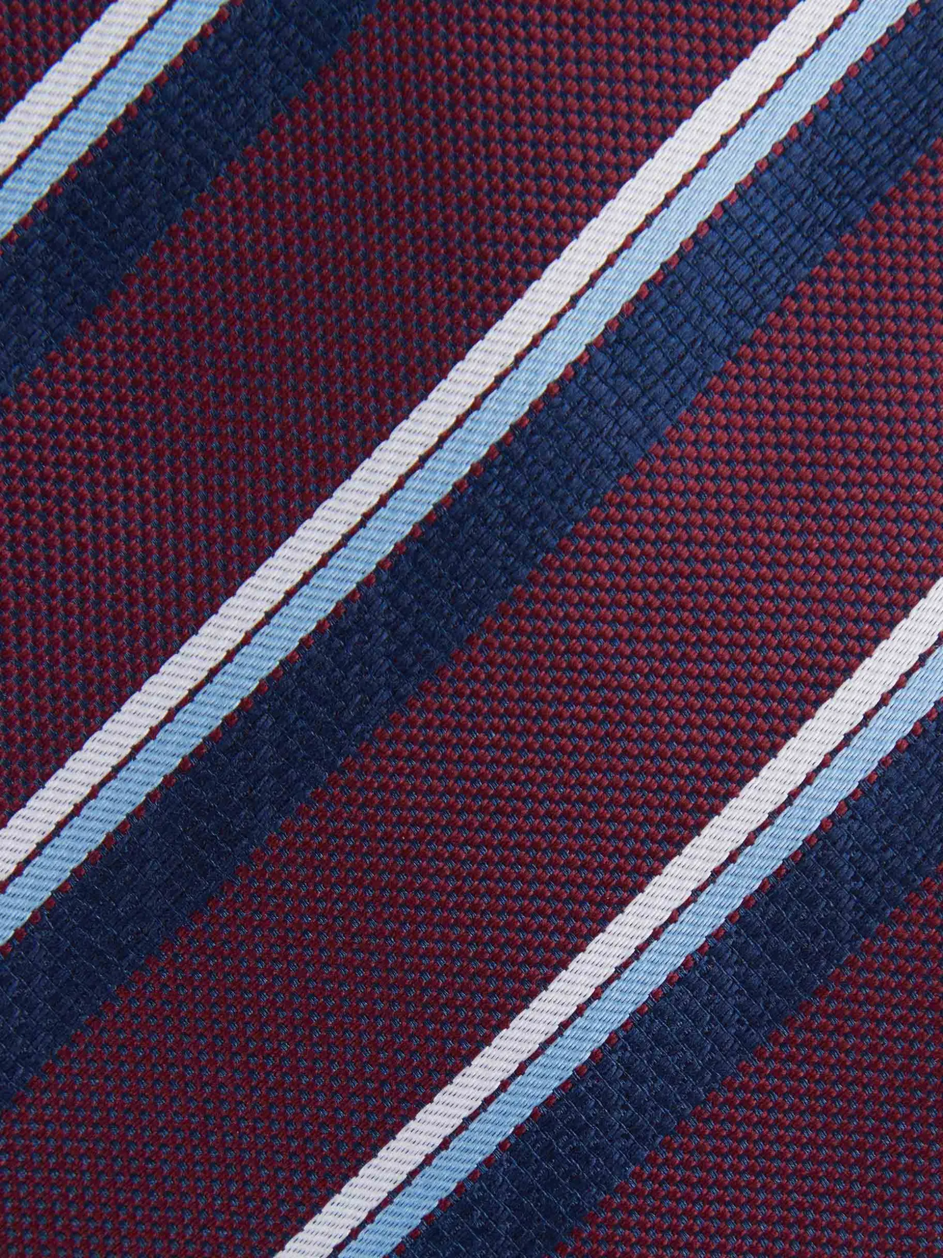 Cravatta Jacquard Elegante in Tessuto Premium - Design Unico di Alvaro Moreno 

Cravatta Classica Jacquard con Motivo Artigianale - Collezione Esclusiva Alvaro Moreno 

Cravatta da Uomo Jacquard di Lusso - Tessuto Morbido by Alvaro Moreno 

Cravatta Jacquard Artigianale - Design Raffinato di Alvaro Moreno Collection