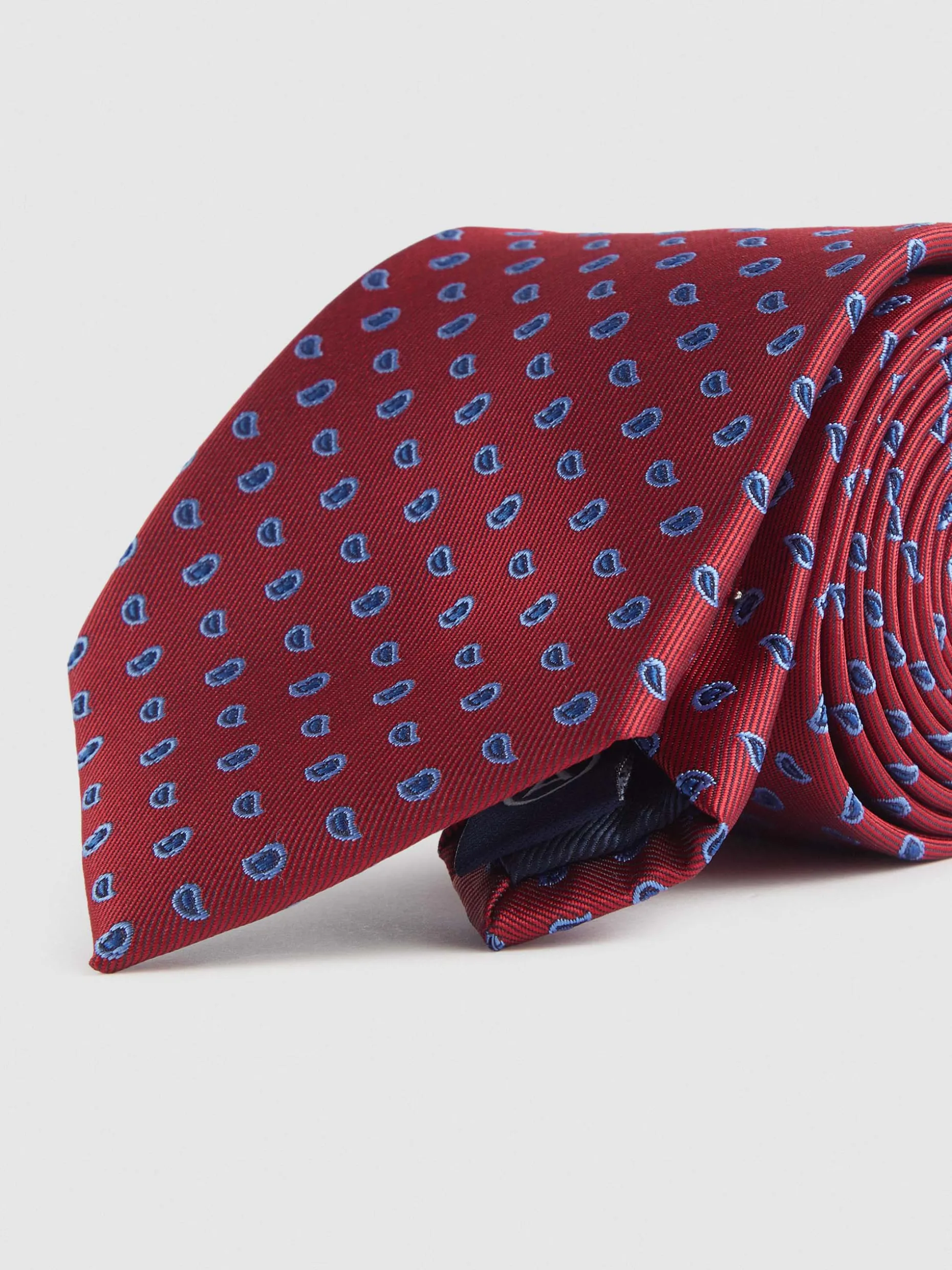 Elegante Cravatta Jacquard in Tessuto Pregiato - Design Esclusivo Alvaro Moreno per la Collezione Primavera