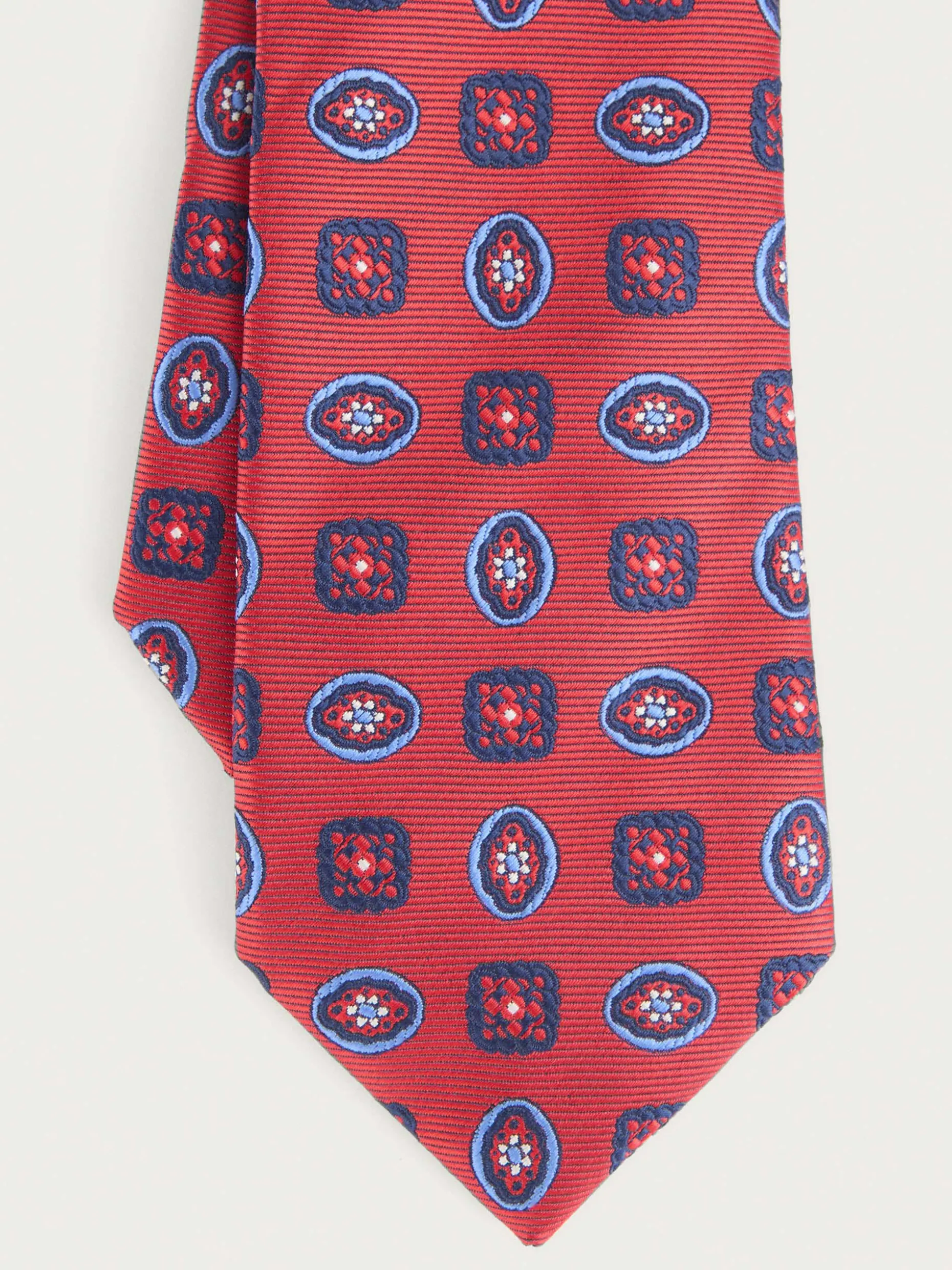 Cravatta Jacquard Elegante con Design Esclusivo Alvaro Moreno - Edizione Limitata MF

(：AI，SEO。，