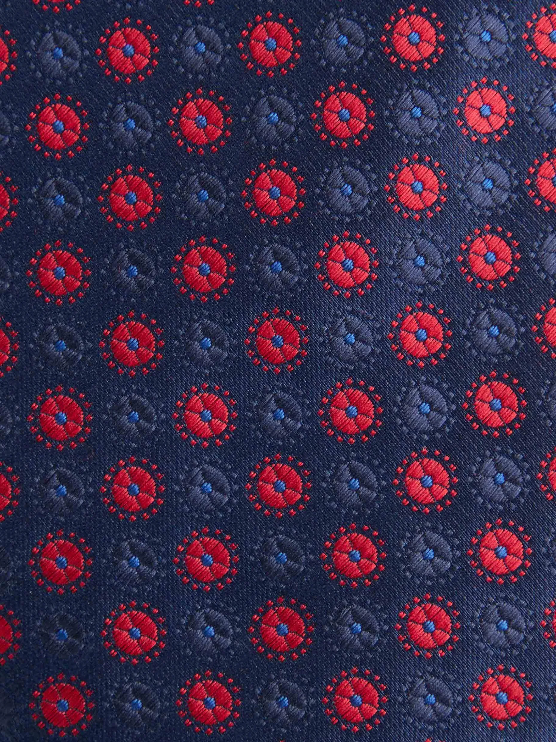 Cravatta Jacquard Elegante Uomo in Seta - Alvaro Moreno, Saldi Primavera con Spedizione Rapida 

In alternativa:  
Cravatta Uomo Jacquard Classica - Collezione Alvaro Moreno, Edizione Limitata con Pronta Spedizione  

(Selezionare una versione mantenendo l'ordine logico: tessuto jacquard, brand, promozione, dettaglio spedizione. Variazioni lessicali naturali come 