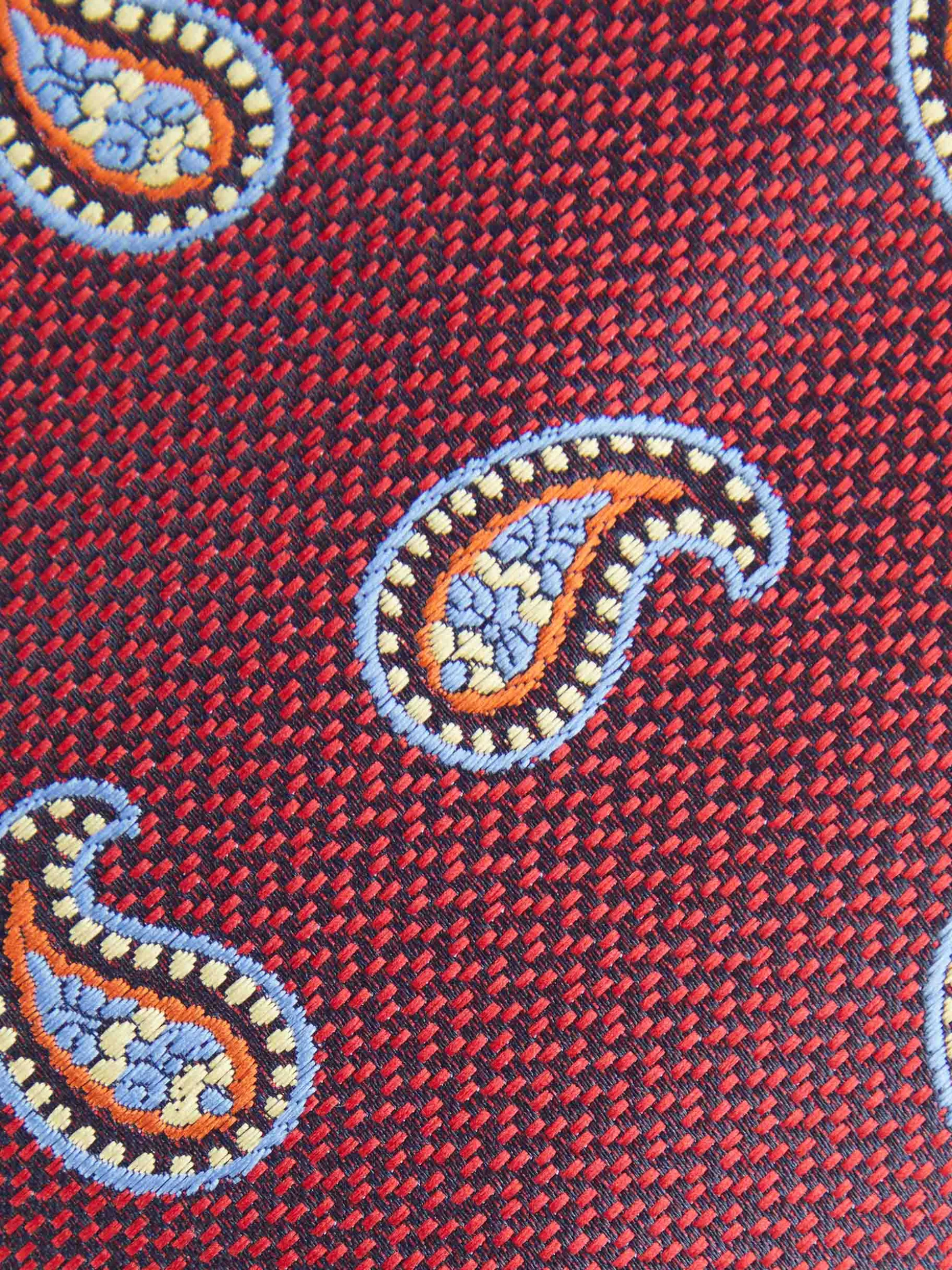 Cravatta Jacquard Elegante in Seta - Design Esclusivo Alvaro Moreno Tonalità Accesa 

Arte Tessile Italiana - Cravatta Uomo Jacquard MF con Dettagli Artigianali by Alvaro Moreno Collection 

Cravatta da Uomo in Tessuto Jacquard Pregiato - Collezione Autunno Alvaro Moreno Stile Bold 

Cravatta Elegante Uomo Jacquard Seta - Design Contemporaneo Alvaro Moreno Tocco Avanguardia 

Cravatta Artigianale Jacquard MF - Colori Vibranti & Stile Intramontabile by Alvaro Moreno