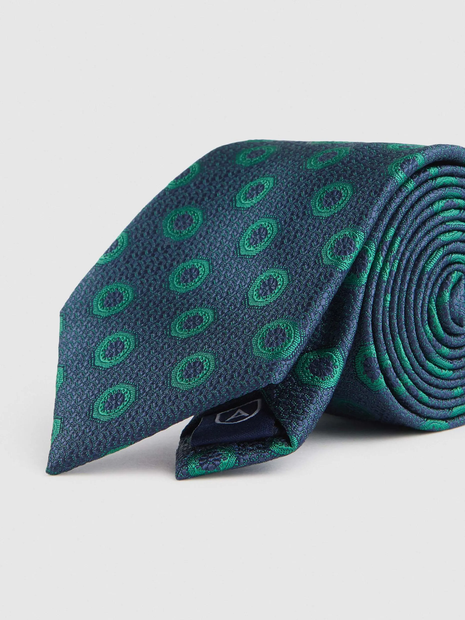 Cravatta Elegante in Jacquard con Design Unico - Tessuto Premium da Uomo | Outlet Alvaro Moreno