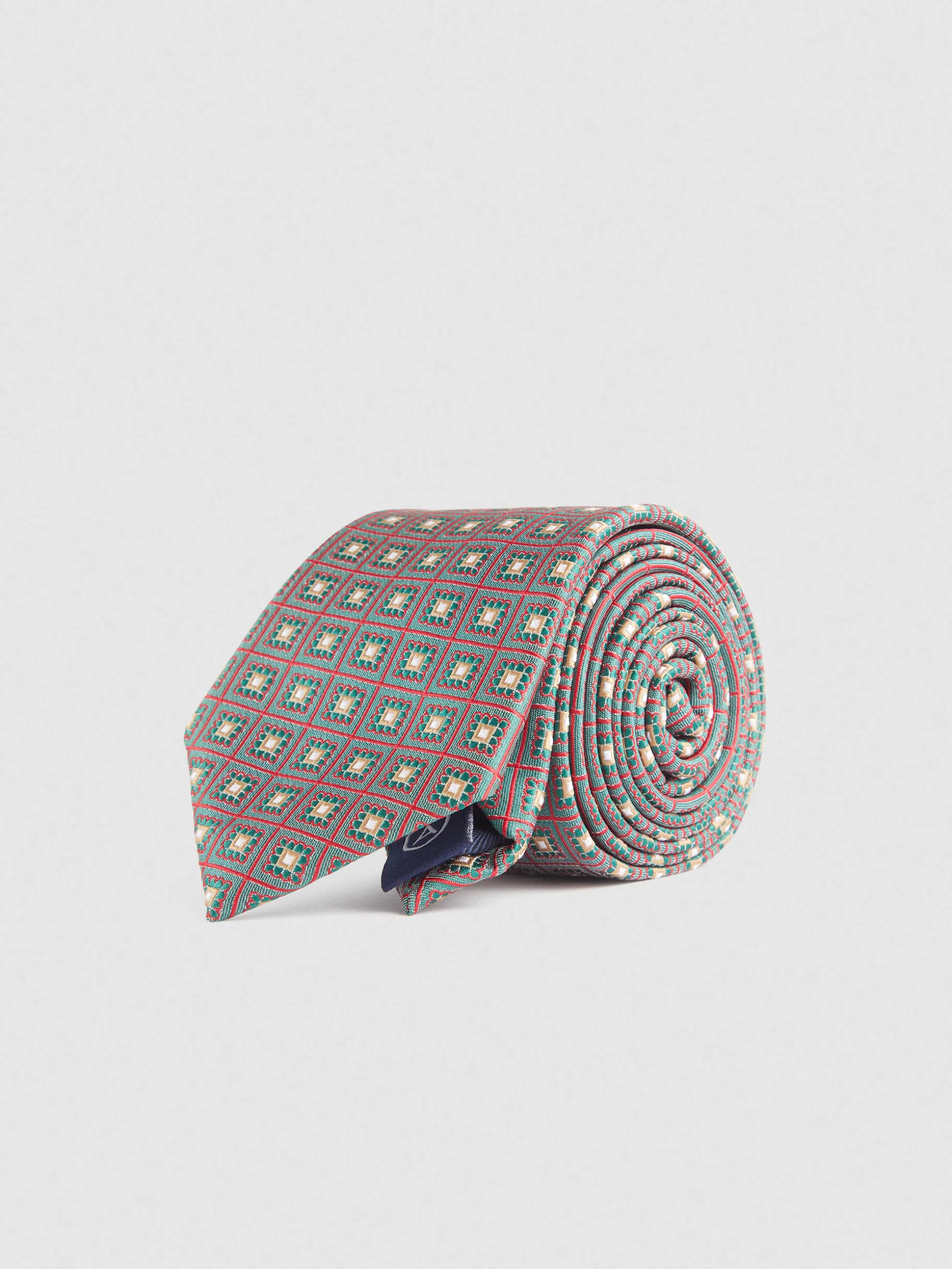 Cravatta Jacquard Premium Elegante - Design Esclusivo Alvaro Moreno Collezione Hot 

Raffinata in Tessuto Jacquard Pregiato - Linea Limited Edition di Alvaro Moreno 

Cravatta Uomo Artigianale Jacquard di Lusso - Stile Iconico Collezione Hot by A.Moreno 

Elegante Cravatta Jacquard Uomo - Design Moderno Collezione Esclusiva Alvaro Moreno Hot 

Cravatta da Uomo in Jacquard Italiano - Edizione Speciale Alvaro Moreno Linea Hot