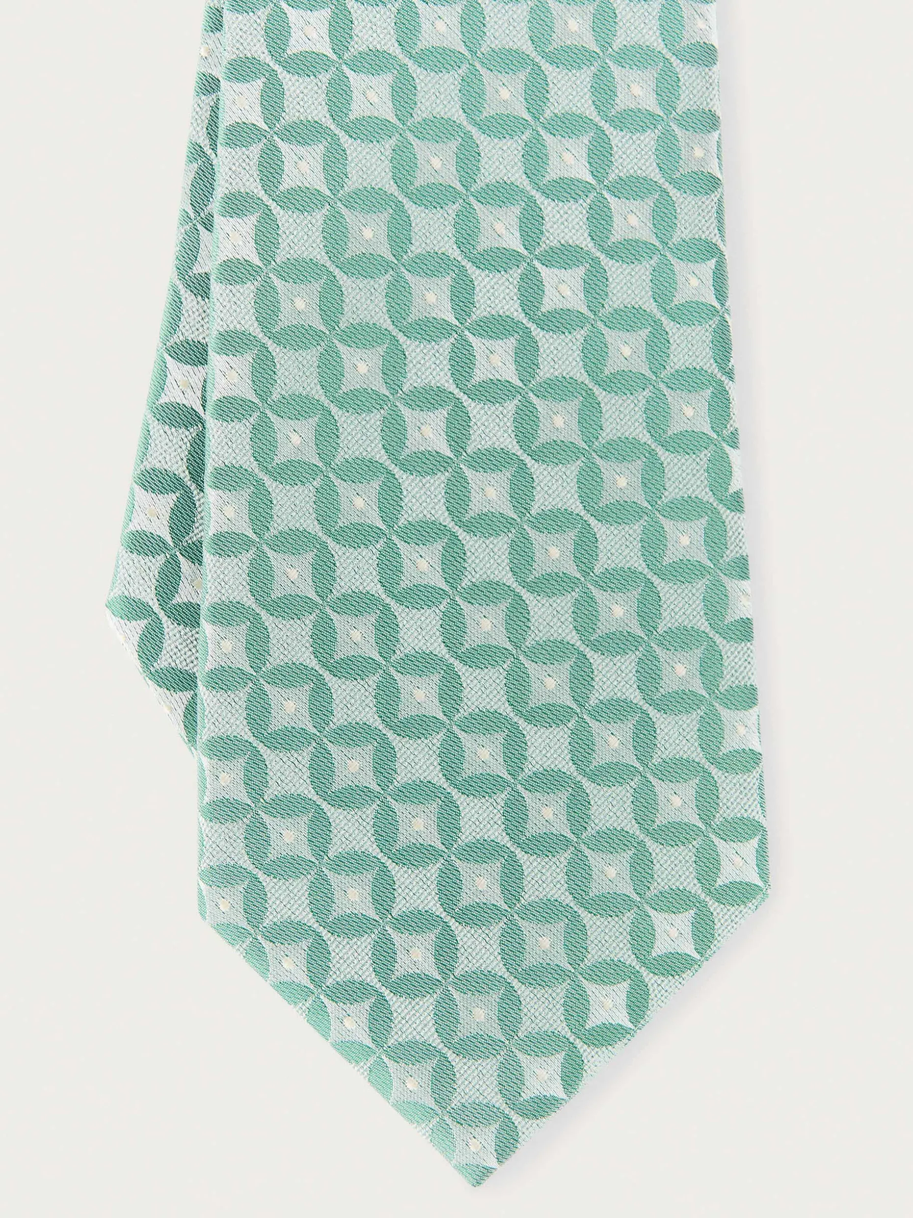 Cravatta Jacquard Elegante con Motivi Geometrici · Design Esclusivo di Alvaro Moreno · Tessuto Morbido e Confortevole · Ideale per Occasioni Formali e Casual