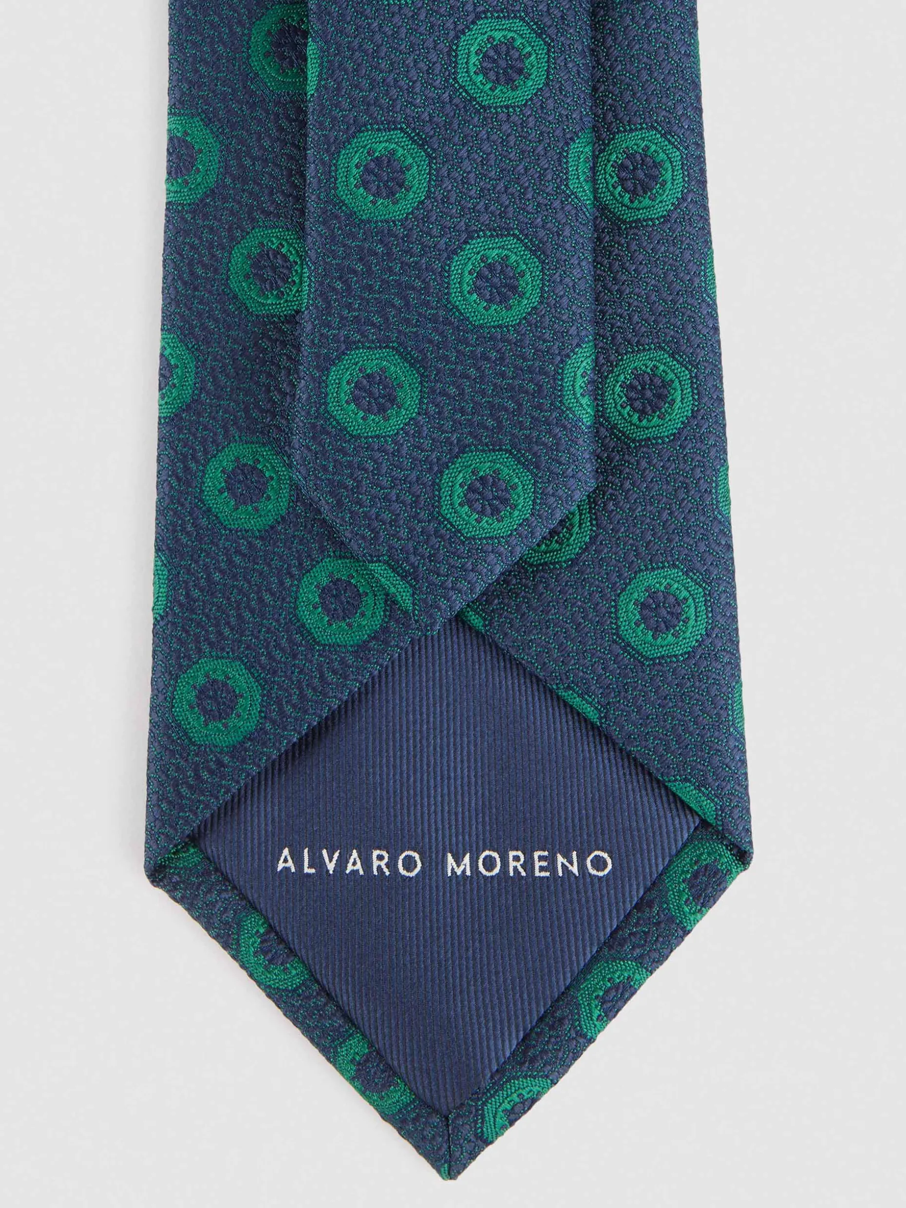Cravatta Elegante in Jacquard con Design Unico - Tessuto Premium da Uomo | Outlet Alvaro Moreno