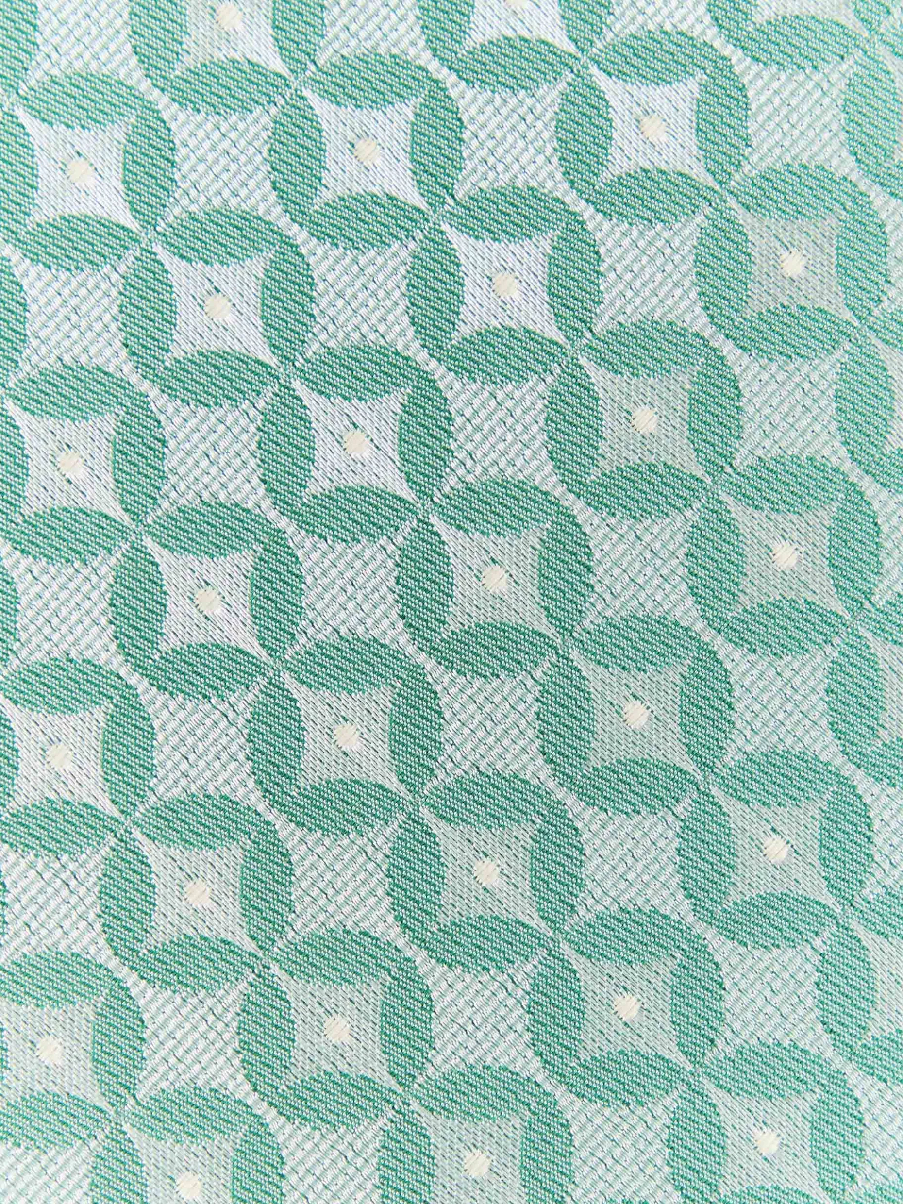 Cravatta Jacquard Elegante con Motivi Geometrici · Design Esclusivo di Alvaro Moreno · Tessuto Morbido e Confortevole · Ideale per Occasioni Formali e Casual