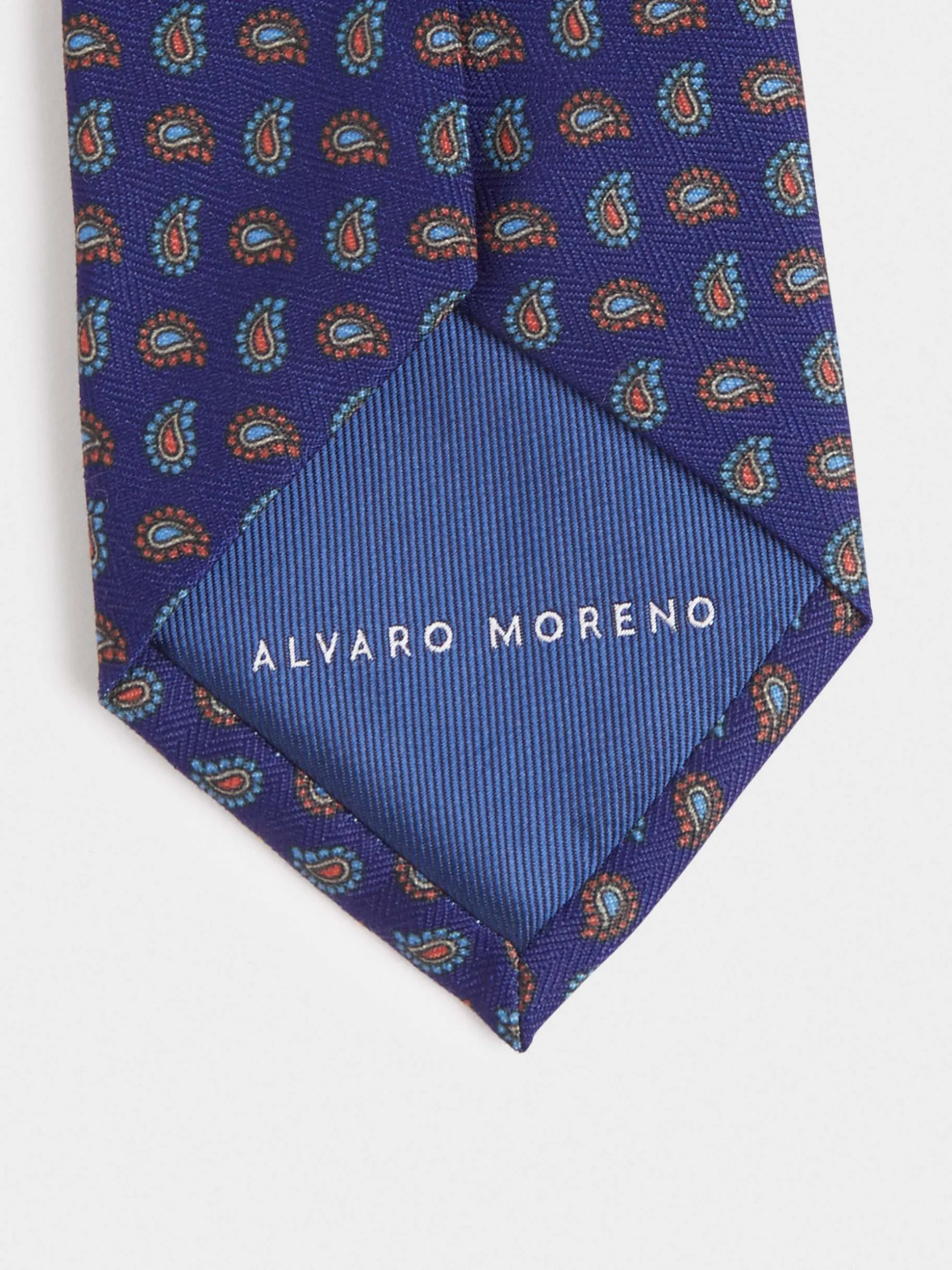 Cravatta Elegante in Seta con Fantasia Esclusiva - Design Unico di Alvaro Moreno