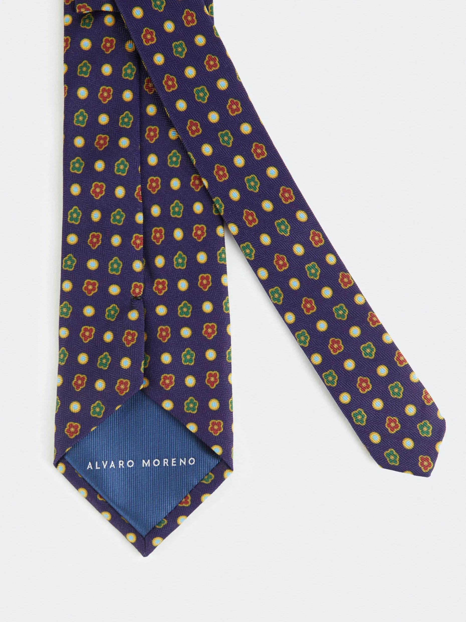 Cravatta Elegante Uomo con Motivi Esclusivi - Design Moderno di Alvaro Moreno | Accessorio Moda Collezione Primavera 2024