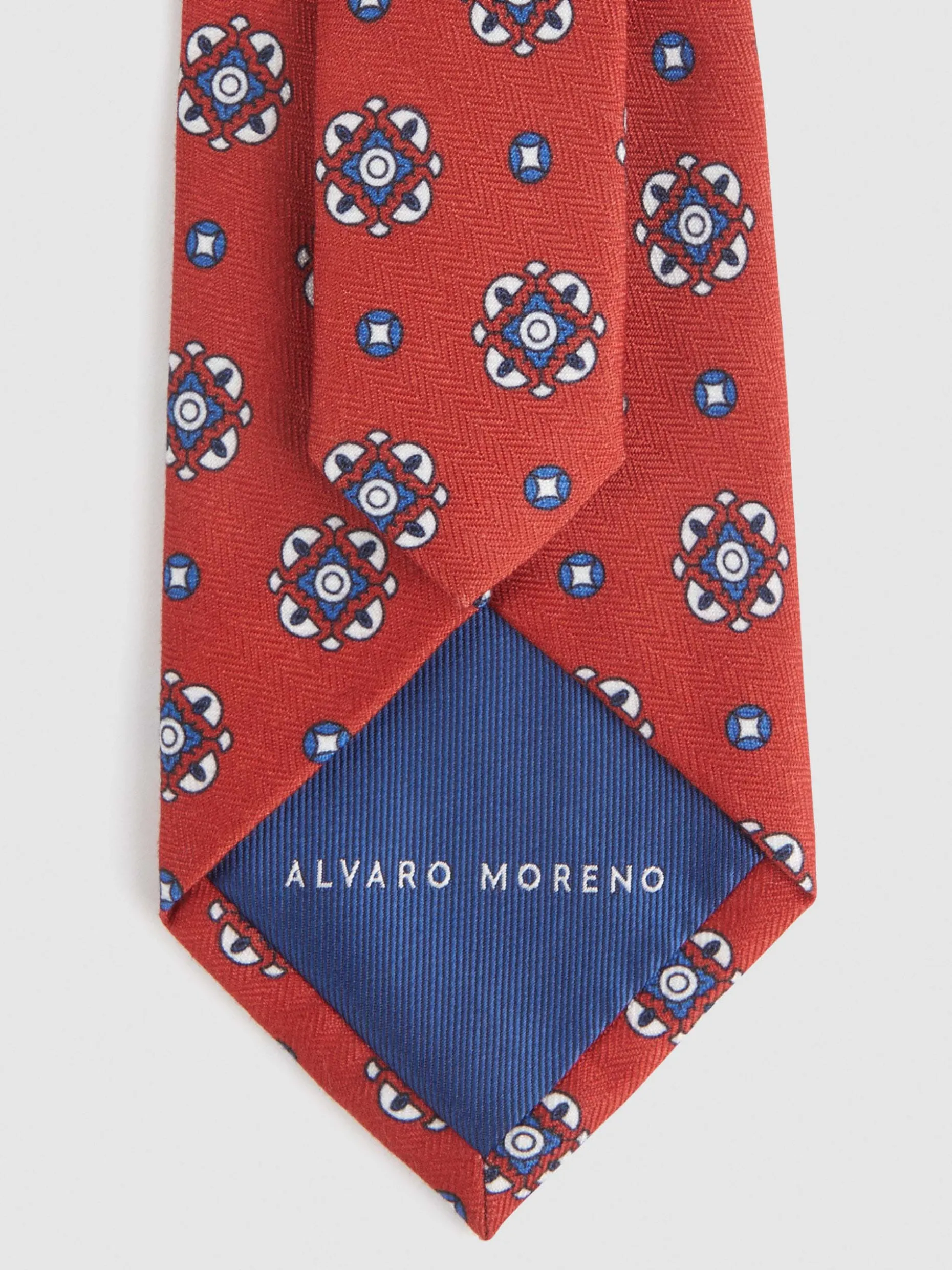 Cravatta Elegante con Fantasia Esclusiva - Collezione 2024 di Alvaro Moreno da Uomo