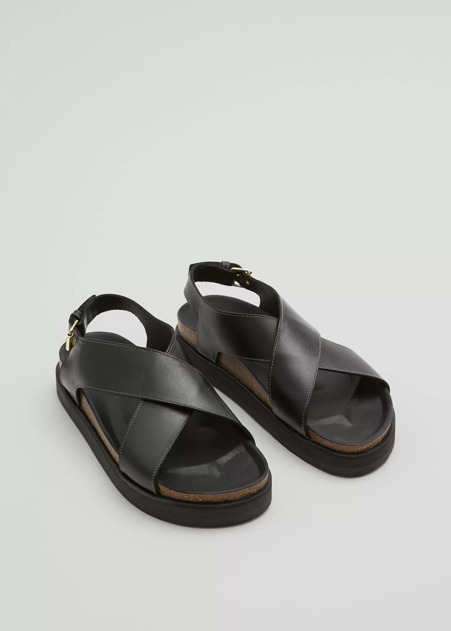 Sandali & Other Stories in pelle nera con cinturini incrociati - modello outlet
