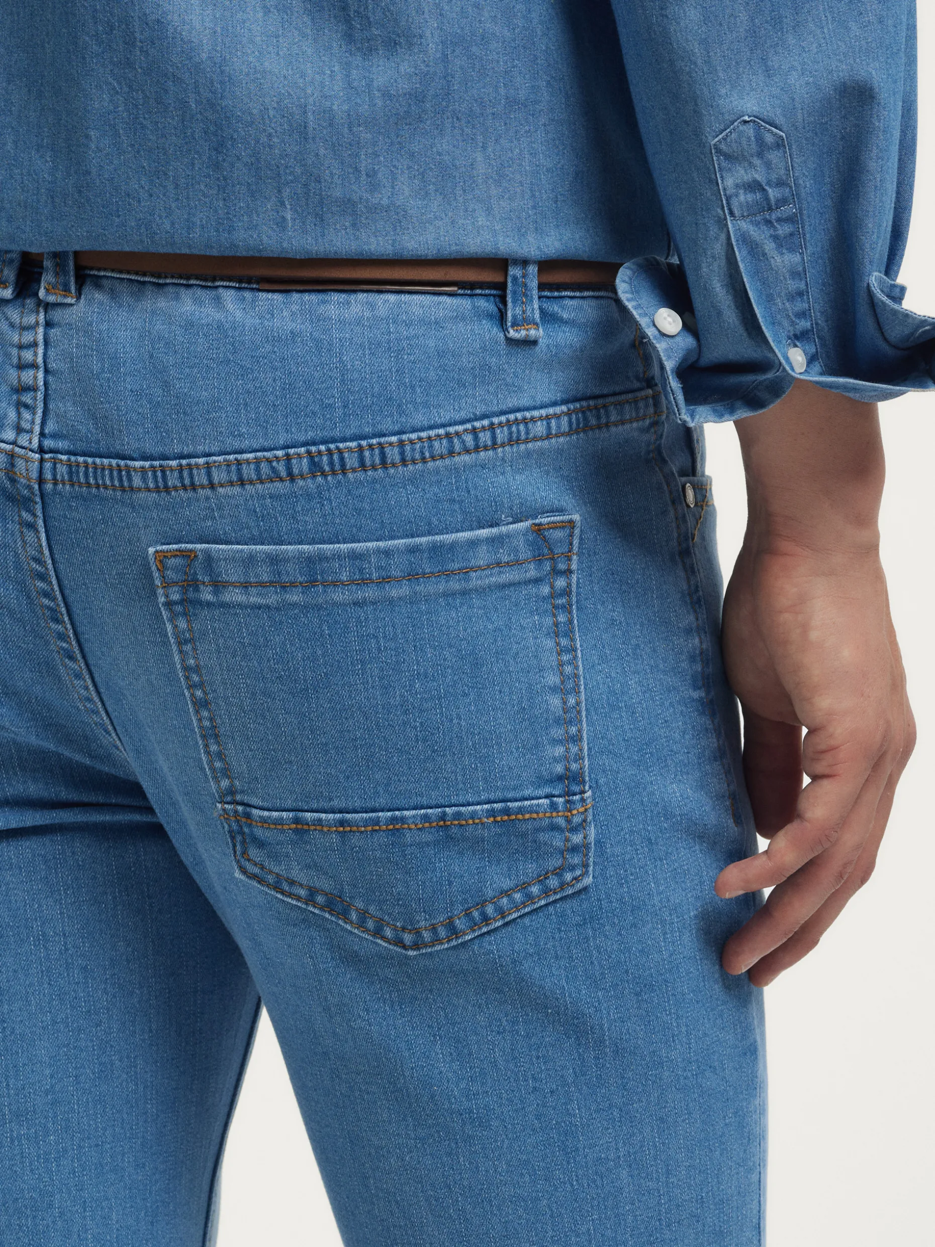 Jeans Classico Pantaloni a Taglio Universale - Collezione Moda Alvaro Moreno
