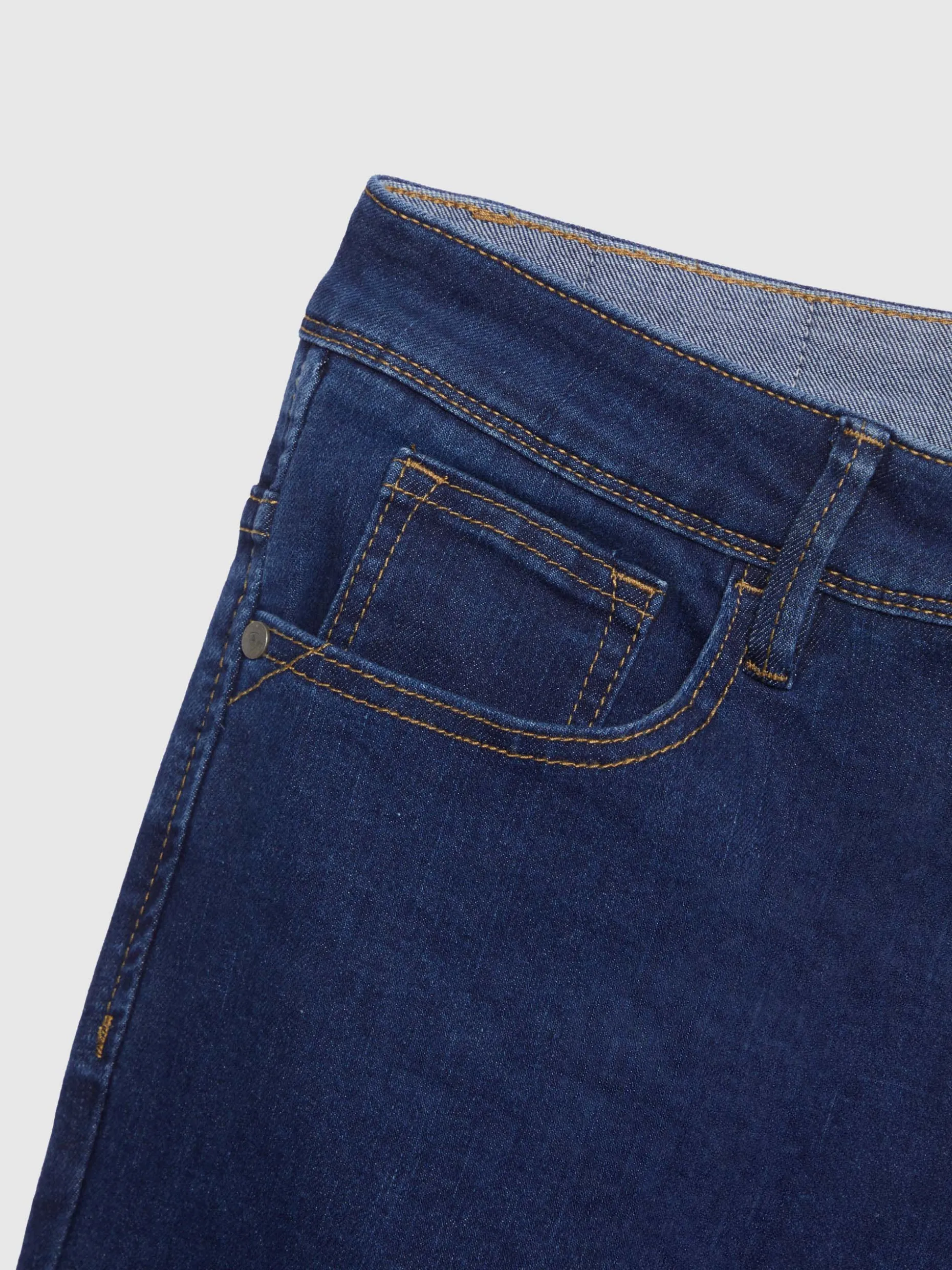 Jeans Iconici Taglio Regolare - Comfort Senza Tempo | Collezione Esclusiva Alvaro Moreno