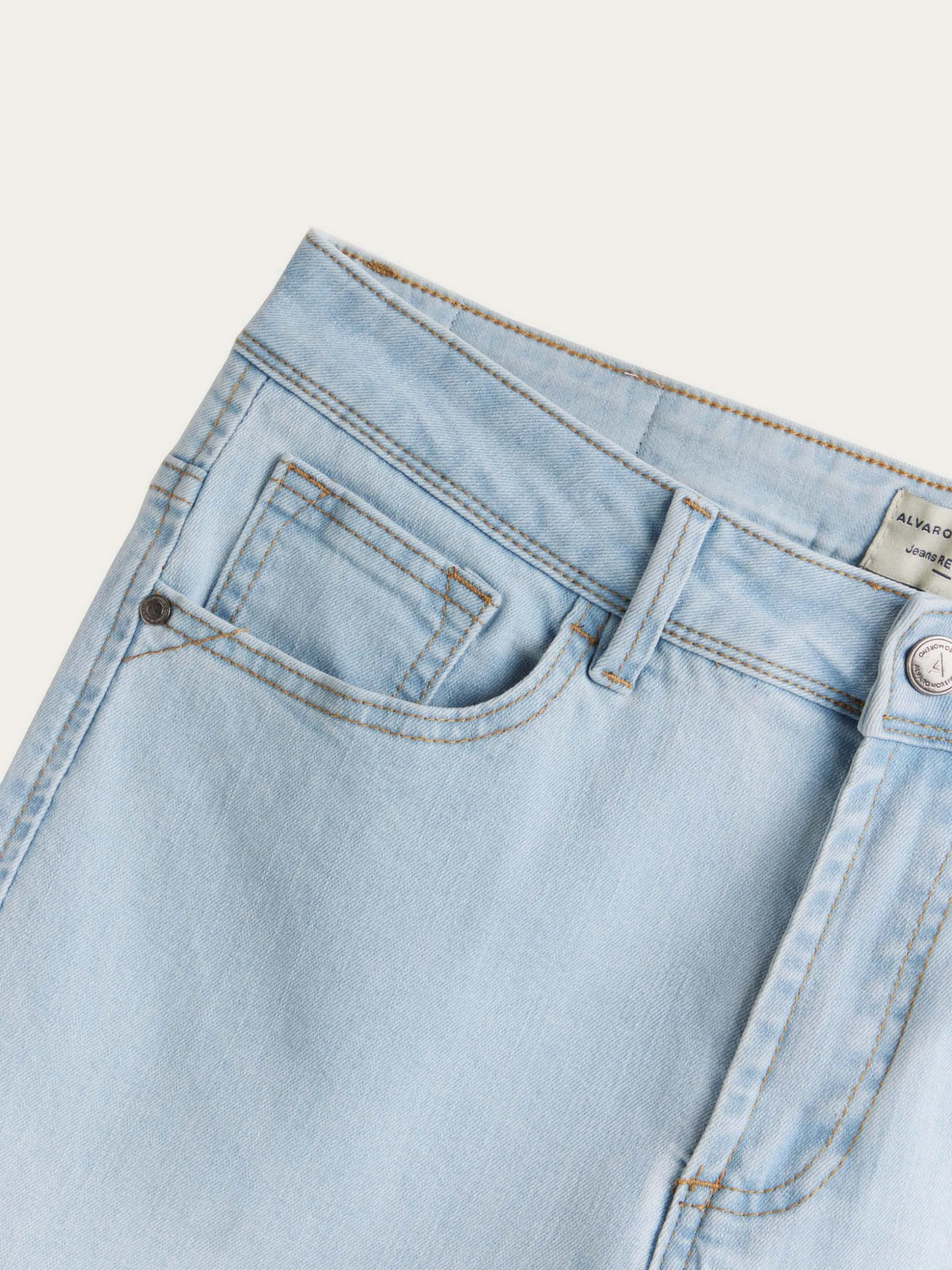 Alvaro Moreno Jeans Classici in Denim - Tessuto Resistente e Confezione Comoda per Stile Senza Tempo