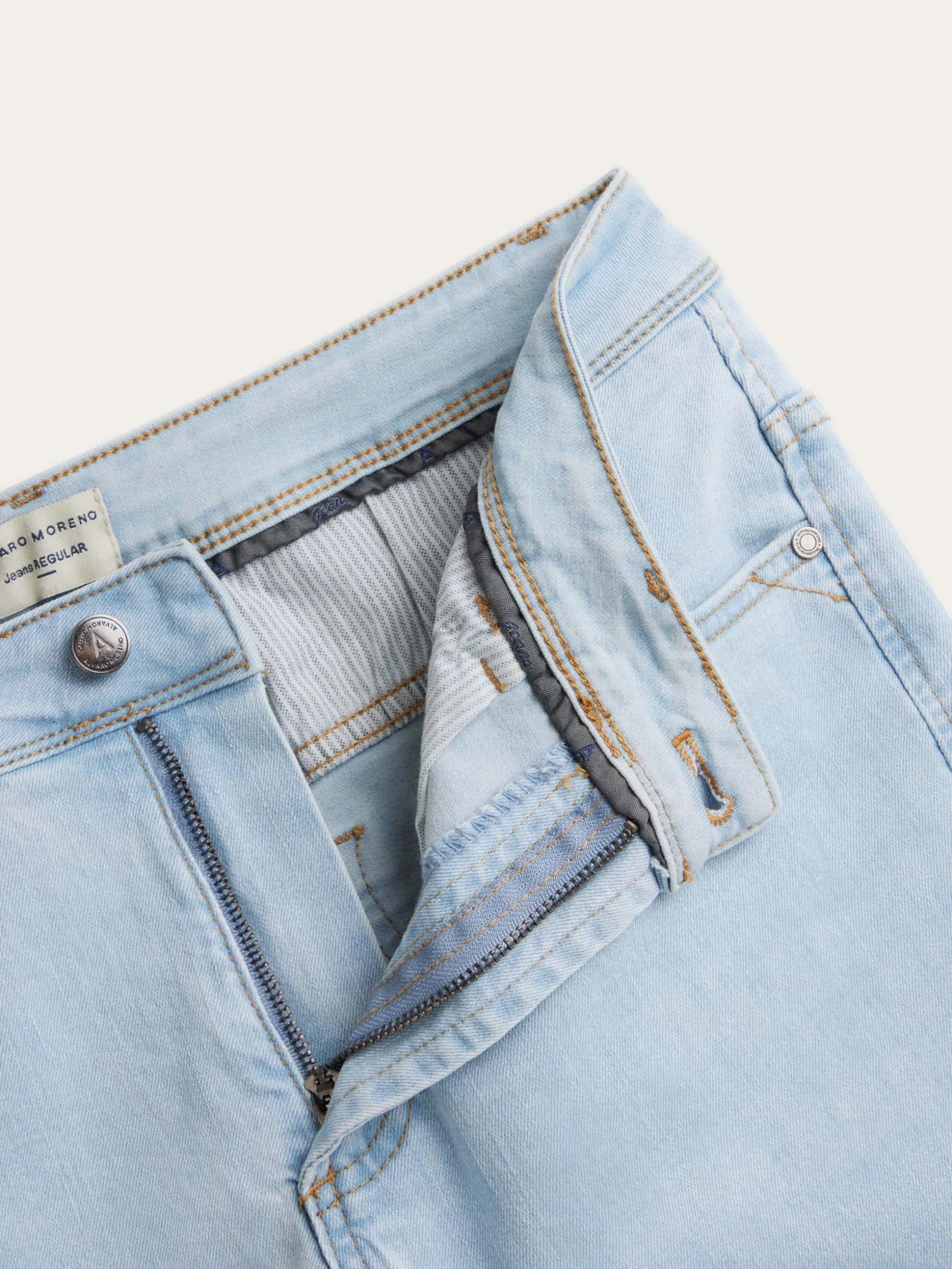 Alvaro Moreno Jeans Classici in Denim - Tessuto Resistente e Confezione Comoda per Stile Senza Tempo