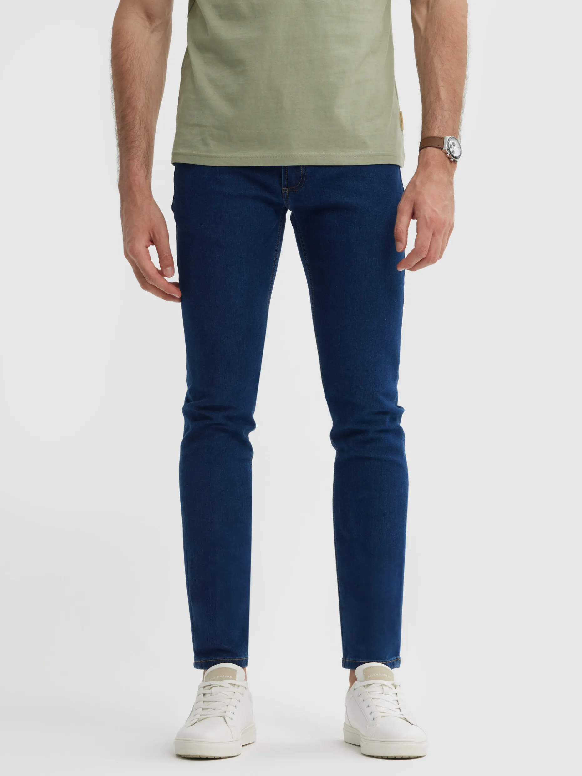 Alvaro Moreno: Jeans Slim Confortevili in Tessuto Denim - Ultimi Pezzi a Prezzi Speciali