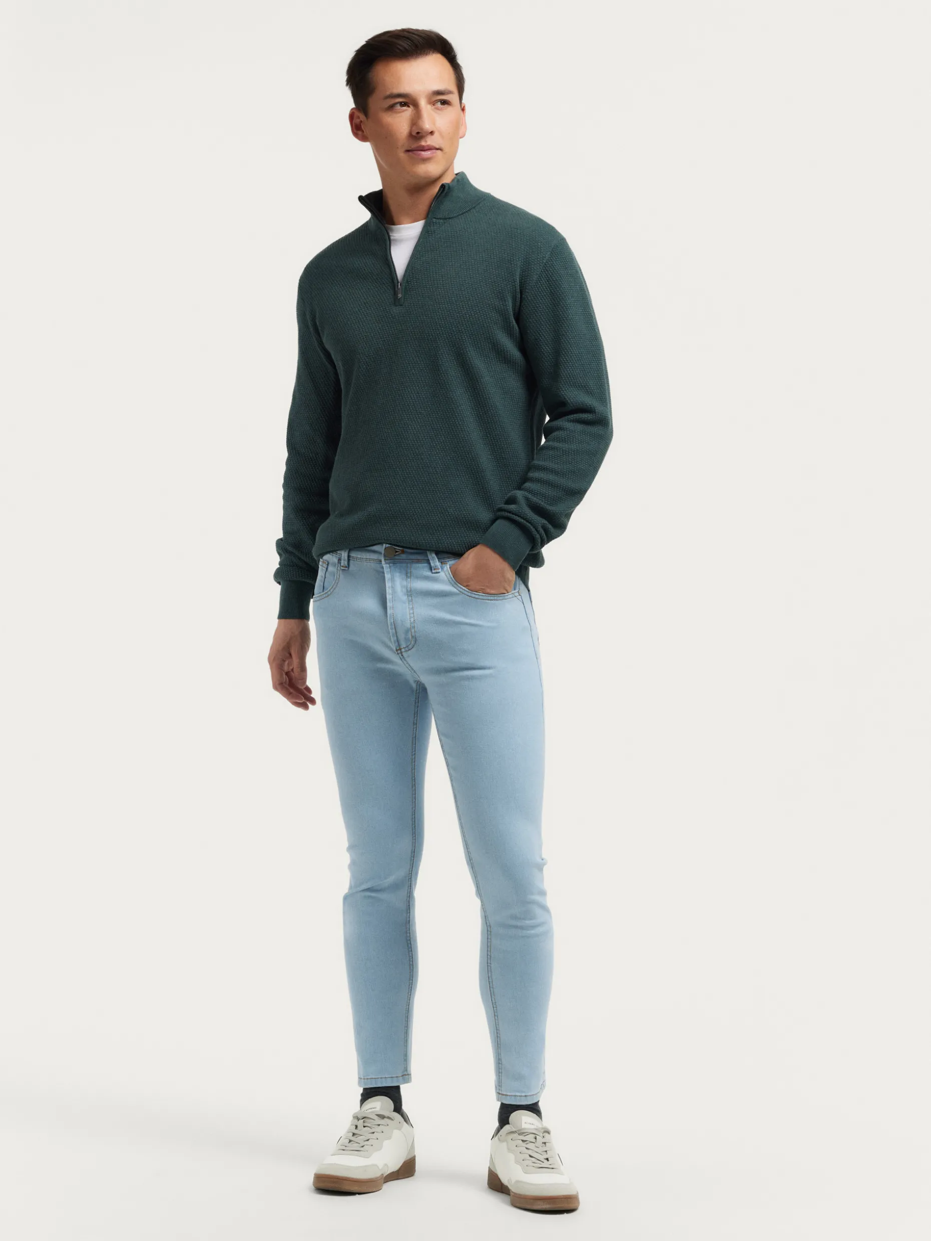 Jeans Ultra Stretti Firmati Alvaro Moreno - Taglio Moderno e Confezione Premium per Look Contemporaneo