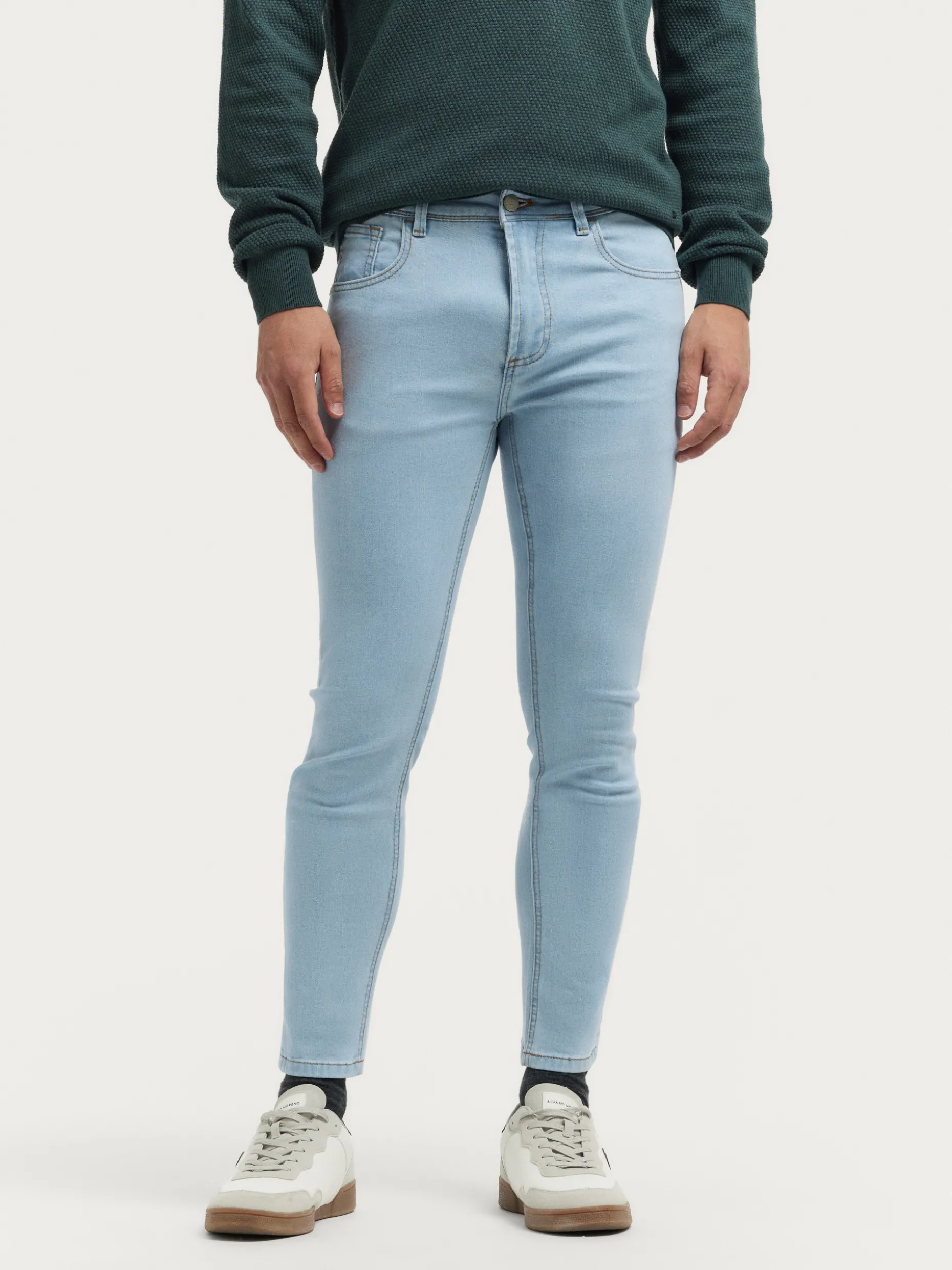 Jeans Ultra Stretti Firmati Alvaro Moreno - Taglio Moderno e Confezione Premium per Look Contemporaneo