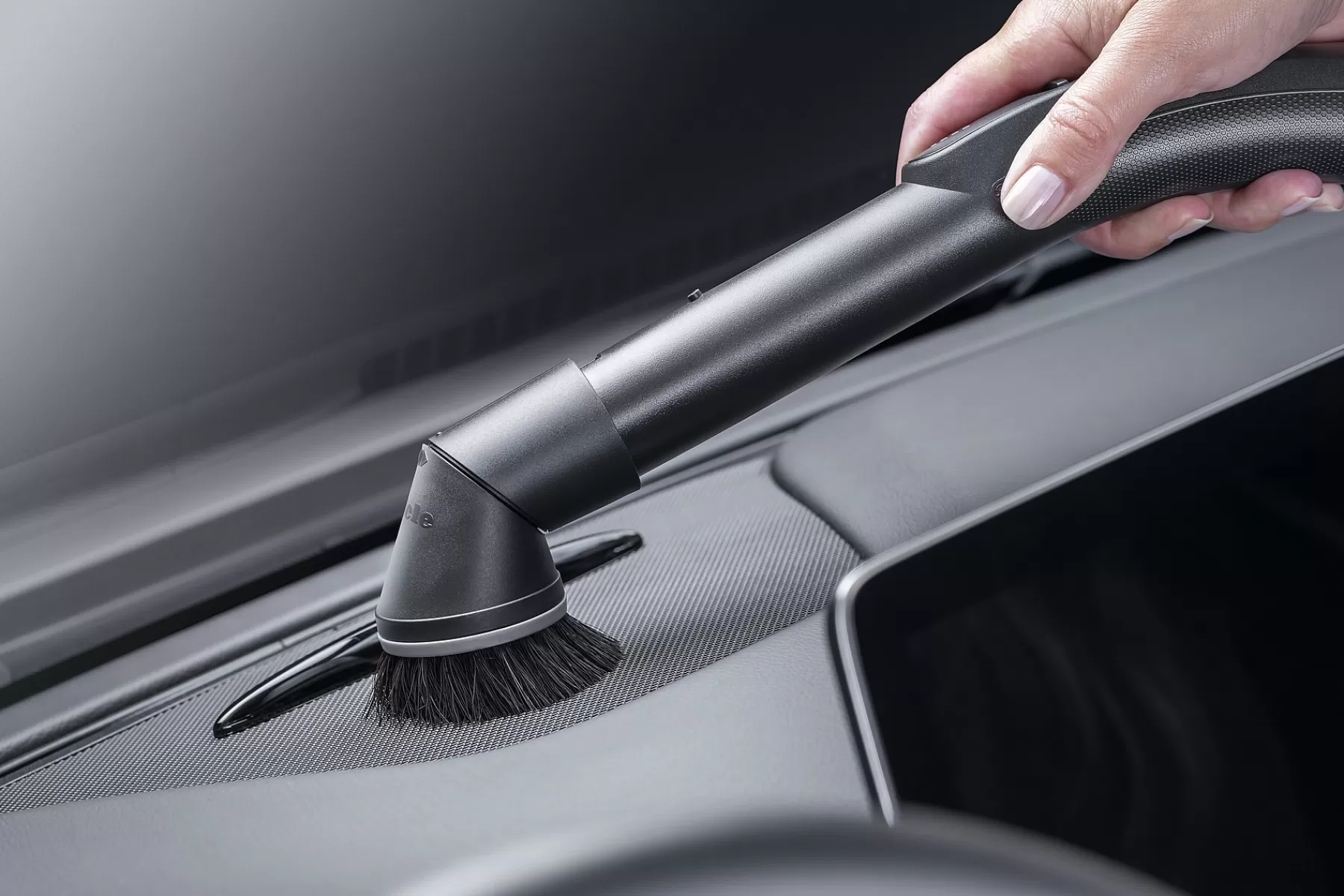 Spazzola Multiuso Miele con Snodo Orientabile - Accessorio Completo per Pulizia Senza Sforzo
