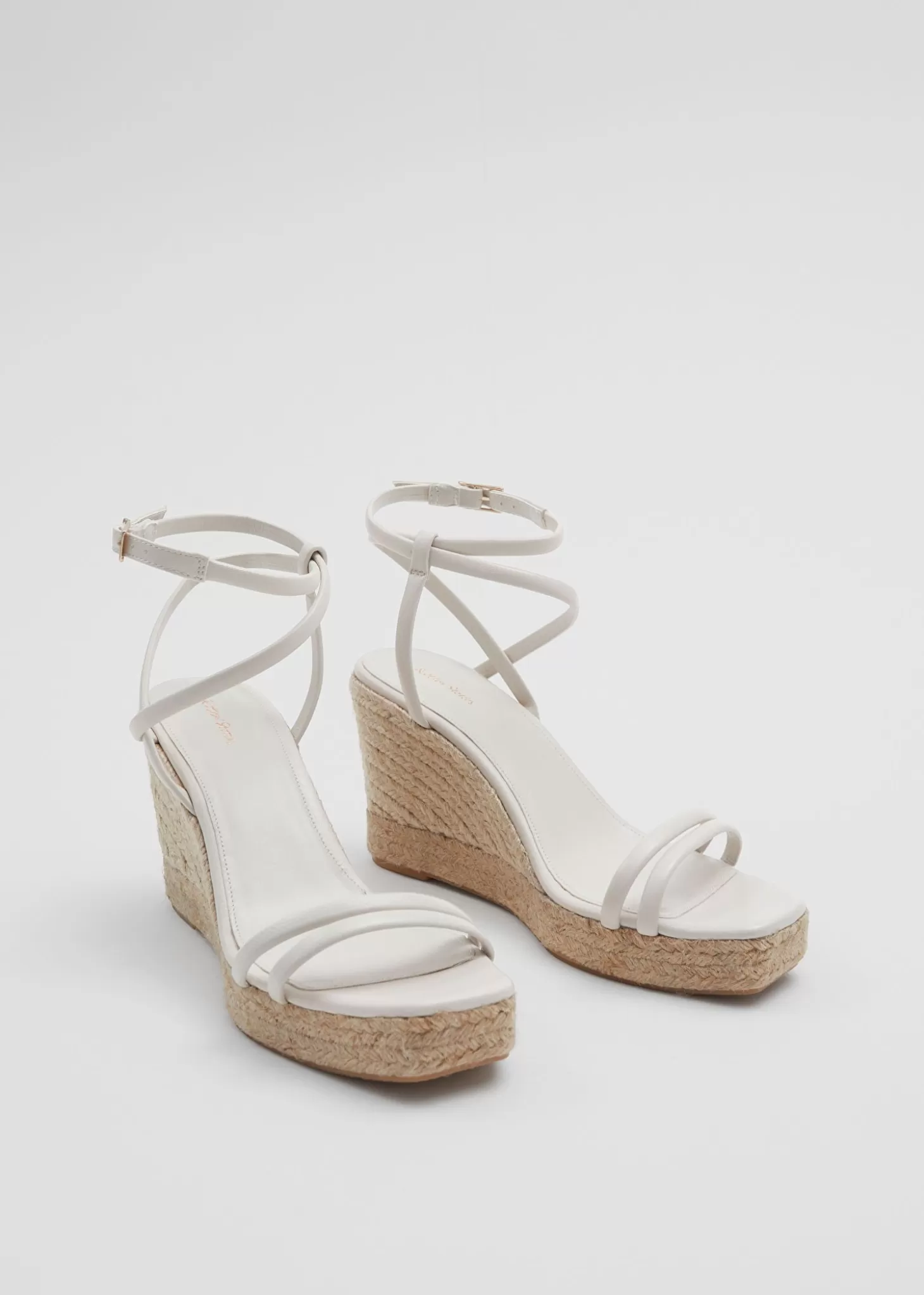 Sandali con zeppa in corda e pelle color avorio - Design elegante di Online & Other Stories