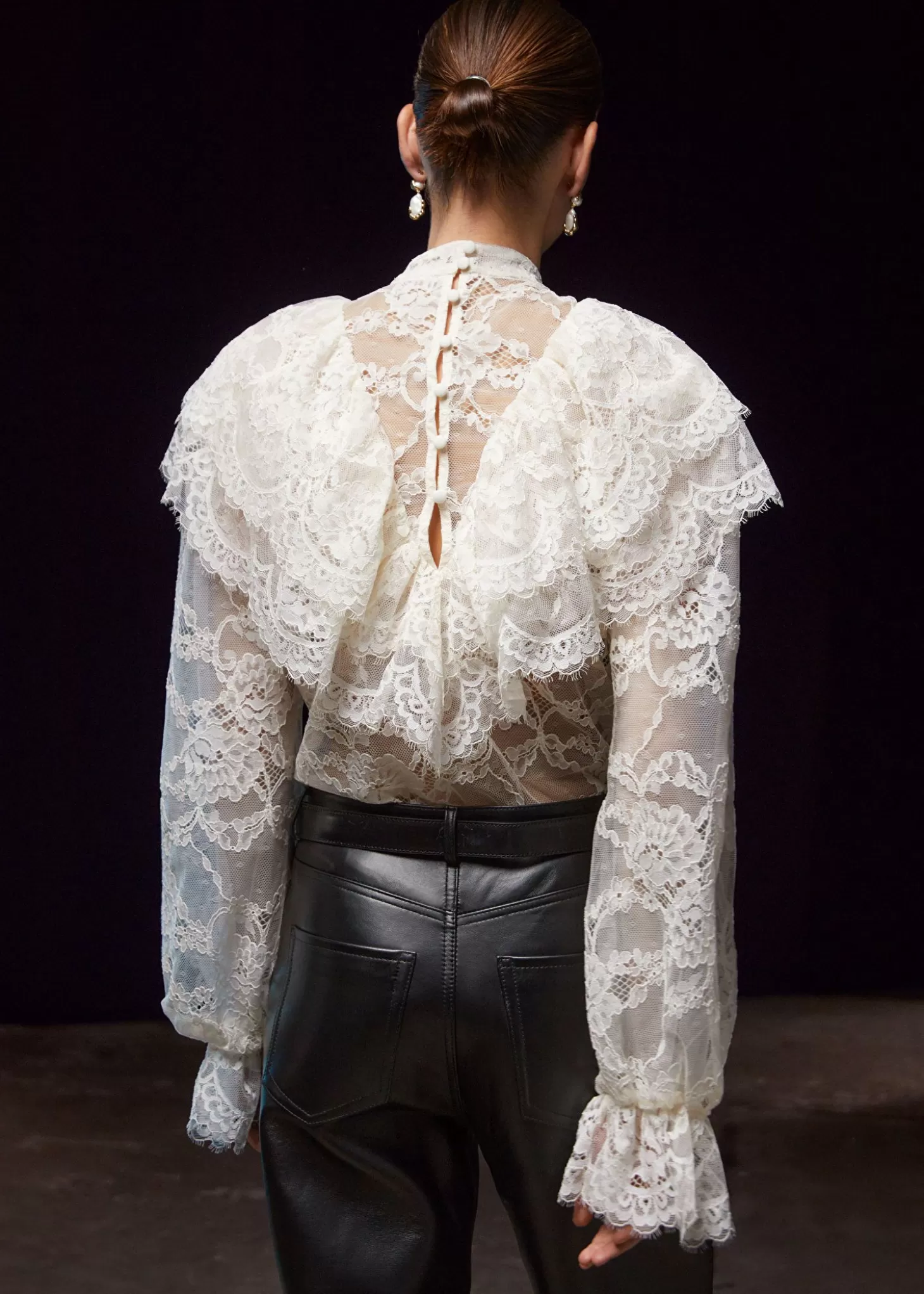 Other Stories Camicia Bianca Leggera - Modello Flaesede Dal Taglio Femminile, Casual Chic Per Tutte Le Stagioni, Eleganza Senza Tempo Con Tocco Moderno E Comodità Quotidiana