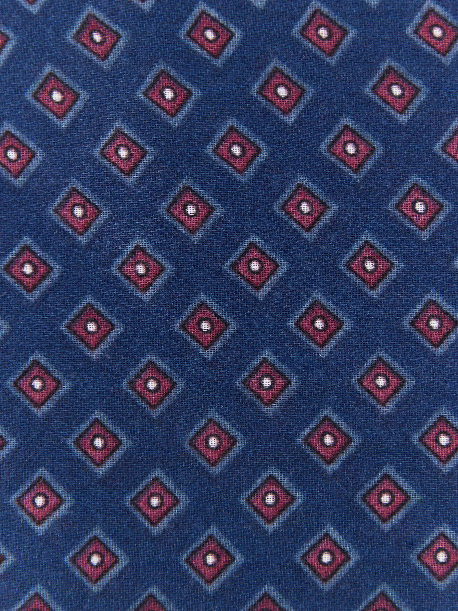 Foulard Elegante con Stampa Artistica Unica - Sciarpa Moda di Alvaro Moreno