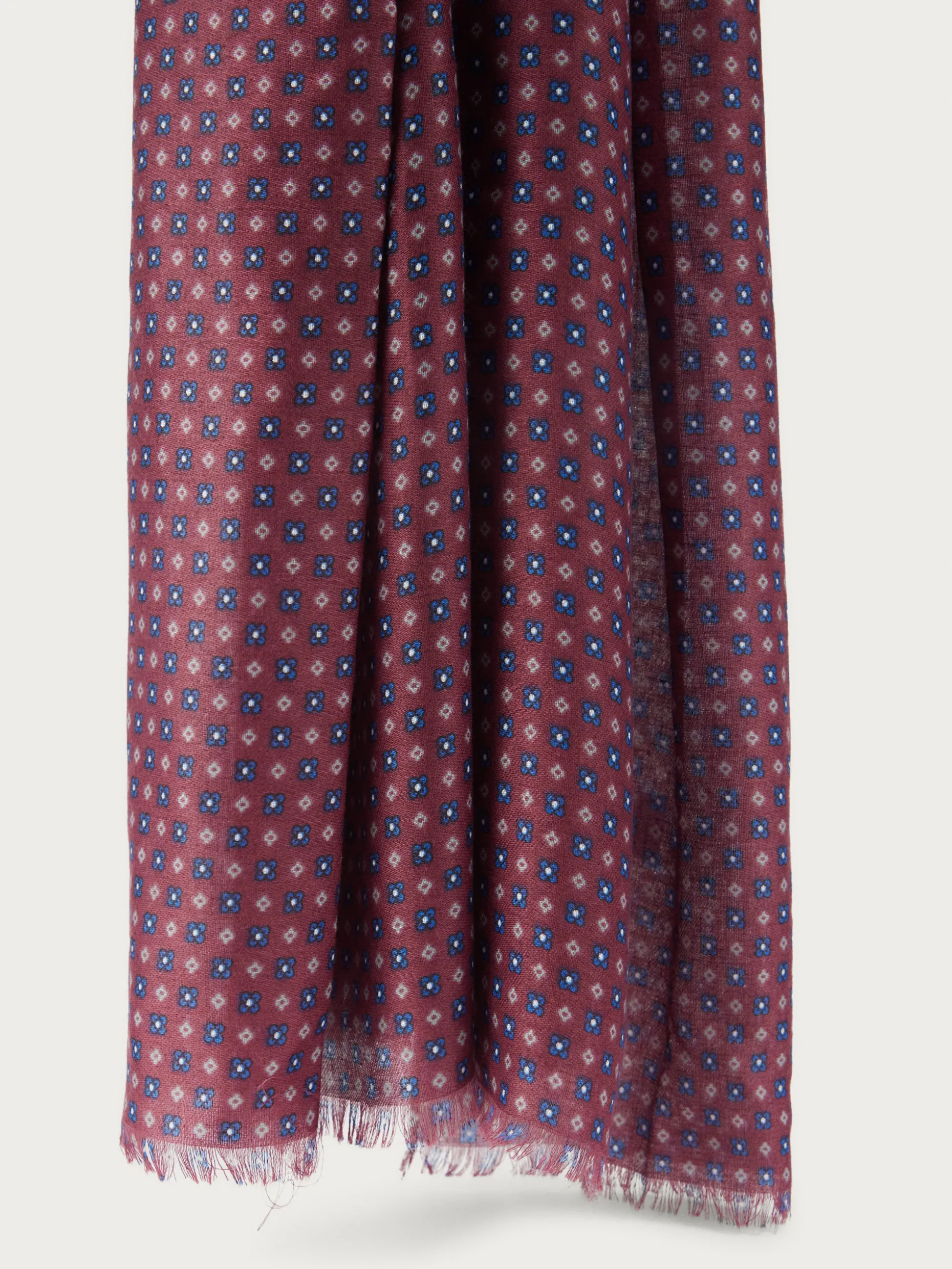 Foulard in Seta con Stampa Elegante Alvaro Moreno - Stilizzato e Conveniente