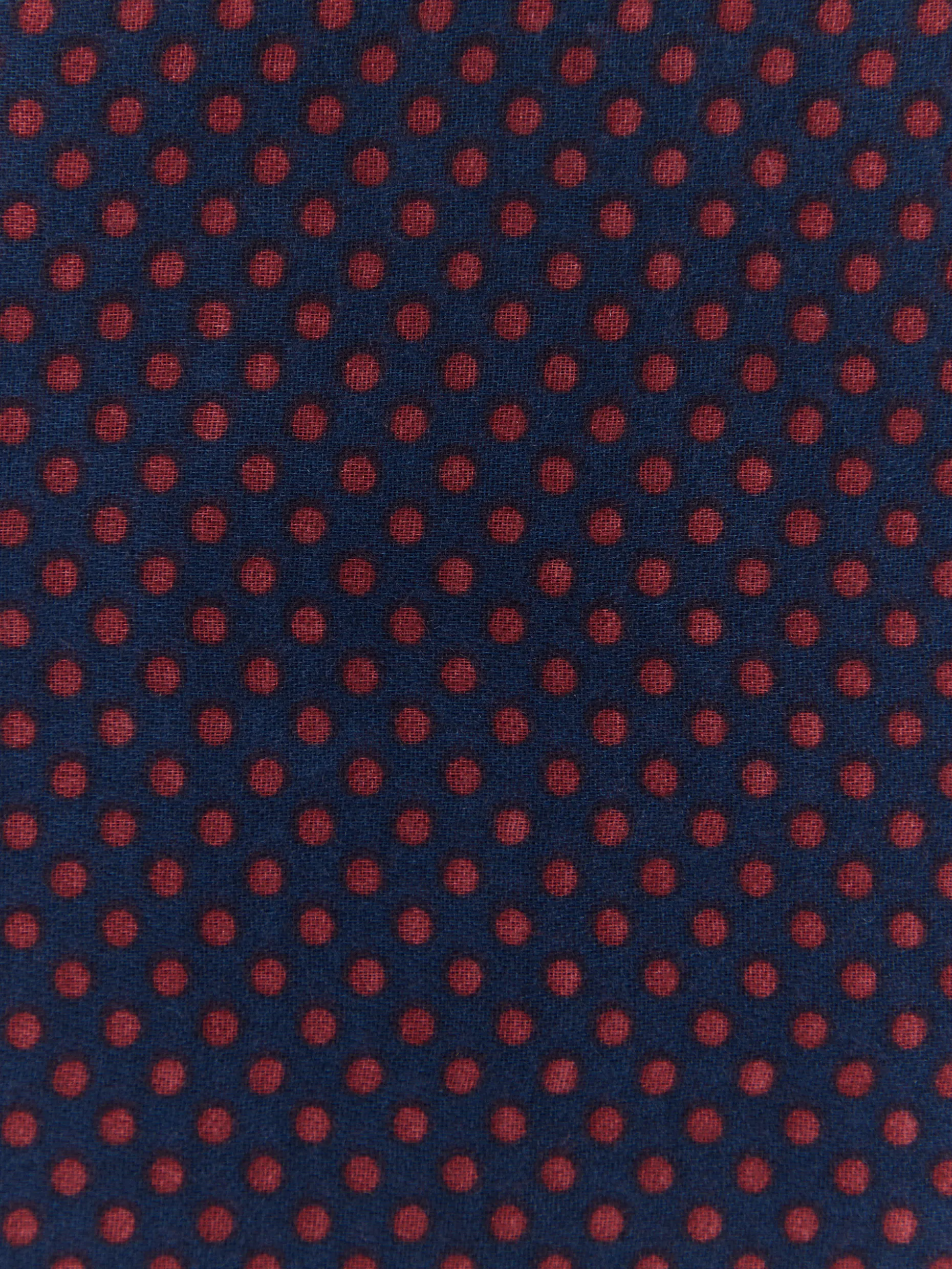 Elegante Foulard in Seta con Stampa Esclusiva - Collezione Autunno/Inverno di Alvaro Moreno (Confezione Regalo di Lusso)
