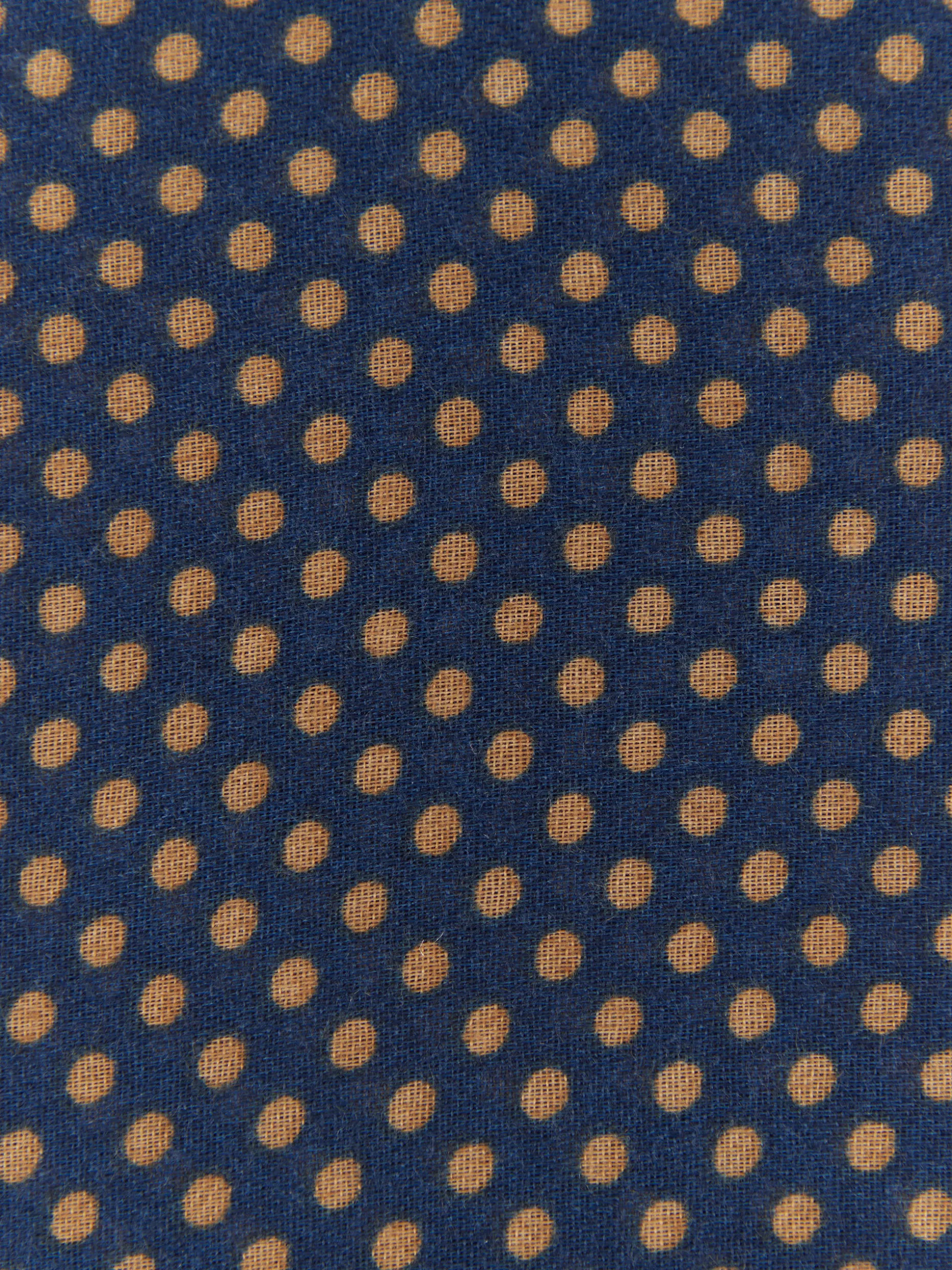 Sciarpa in Seta Jacquard con Motivi Geometrici Moderni - Design Esclusivo Alvaro Moreno per Stagione Autunno/Inverno, Accessorio Moda Unisex Elegante e Confortevole